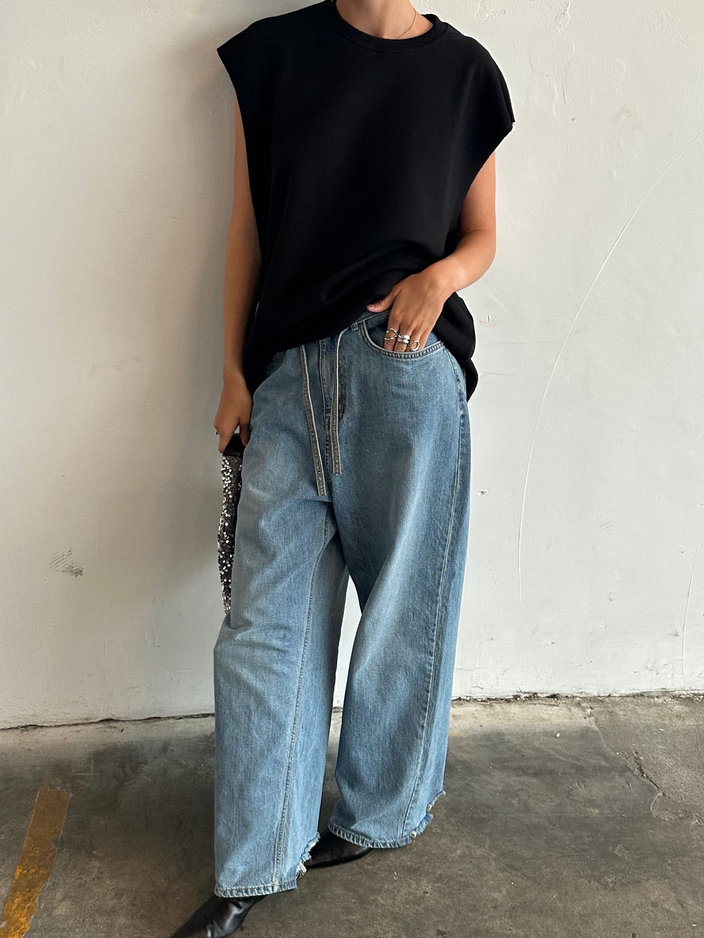 Open Back Sleeveless Sweater Black