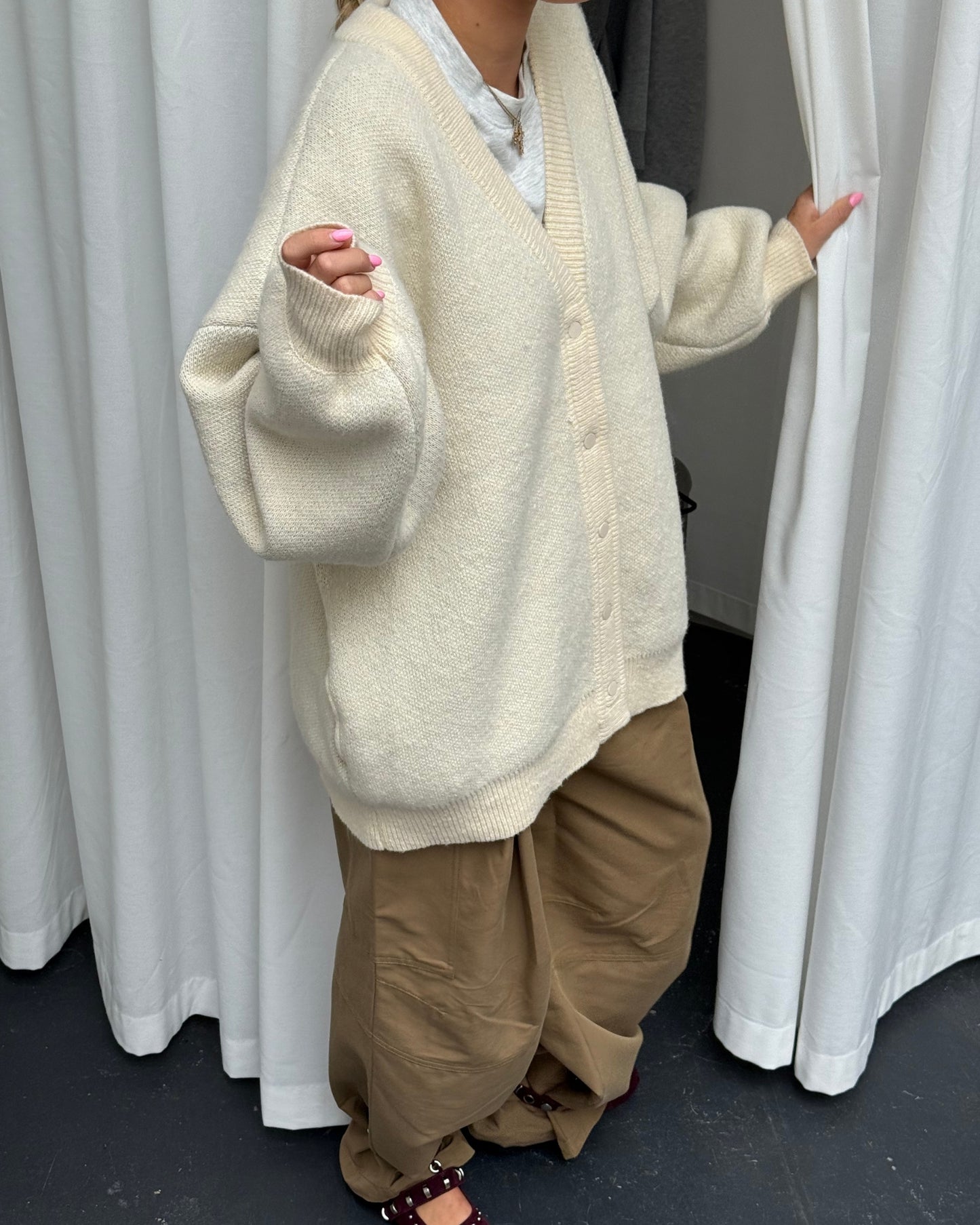 Oversized Press Button Cardigan Cream