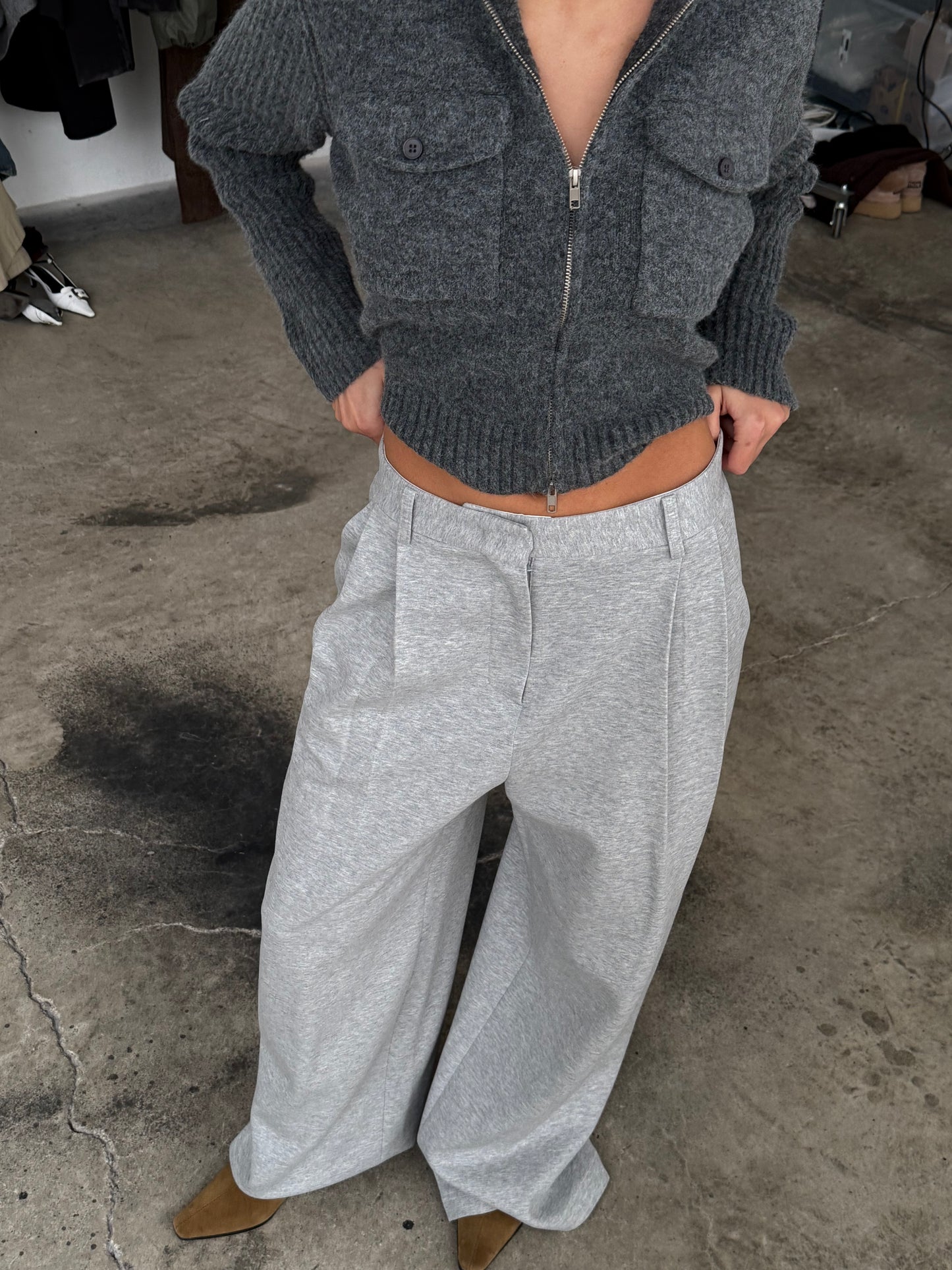 Front Pleated Jogger Pants Grey