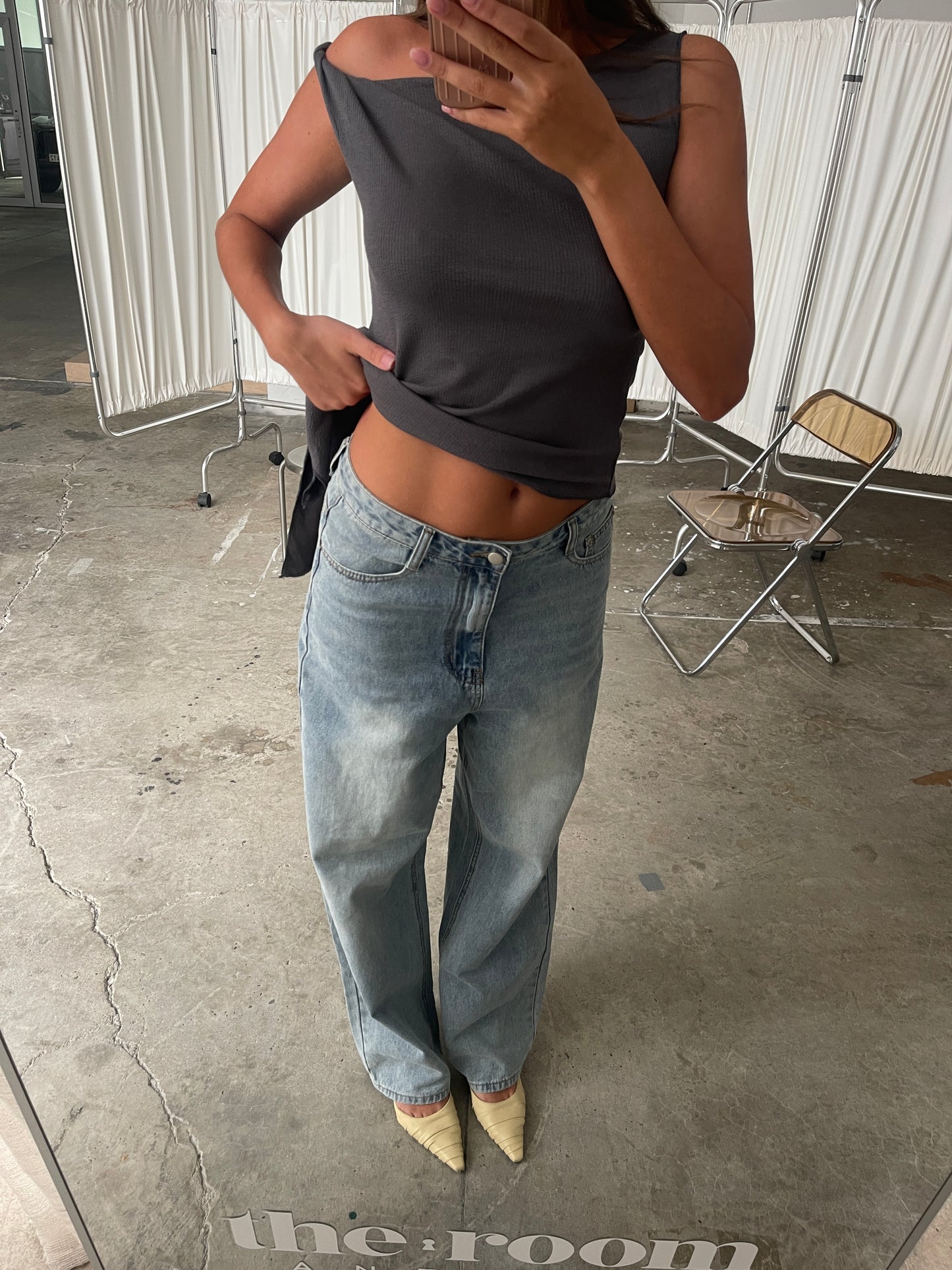 Relaxed Straight Leg Jeans Light Washed Blue