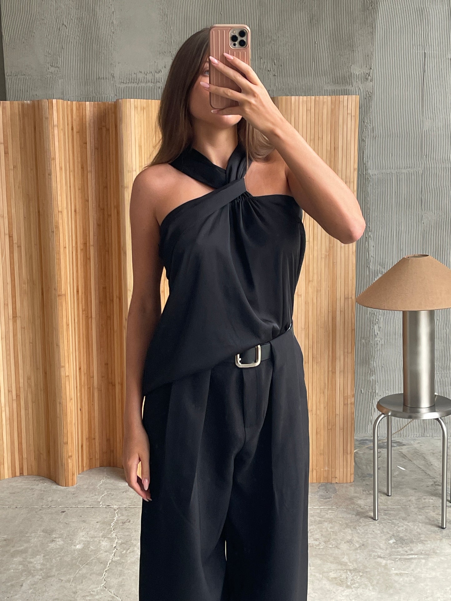 Front Twisted Loose Top Black