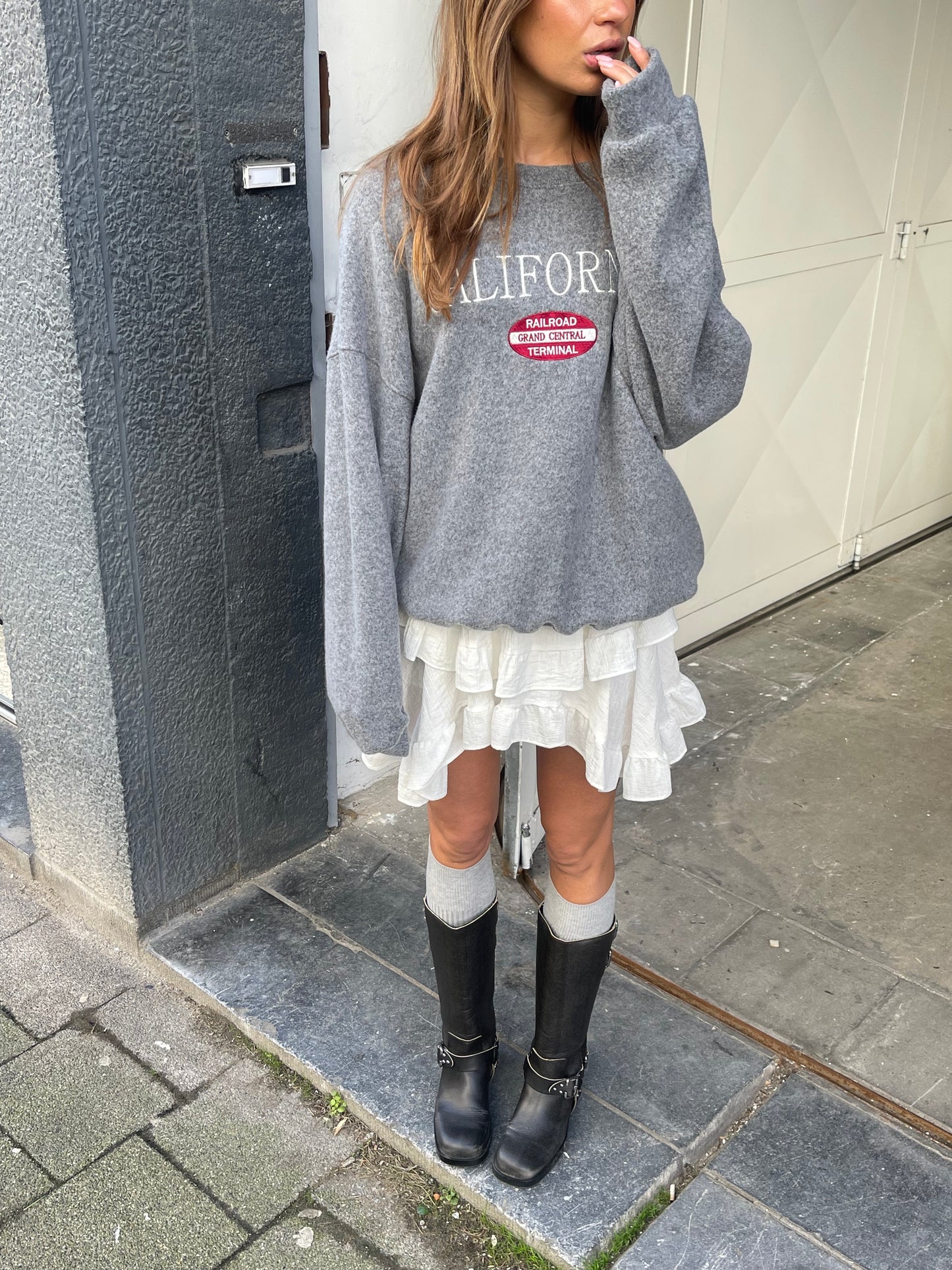 California Round Neck Sweater