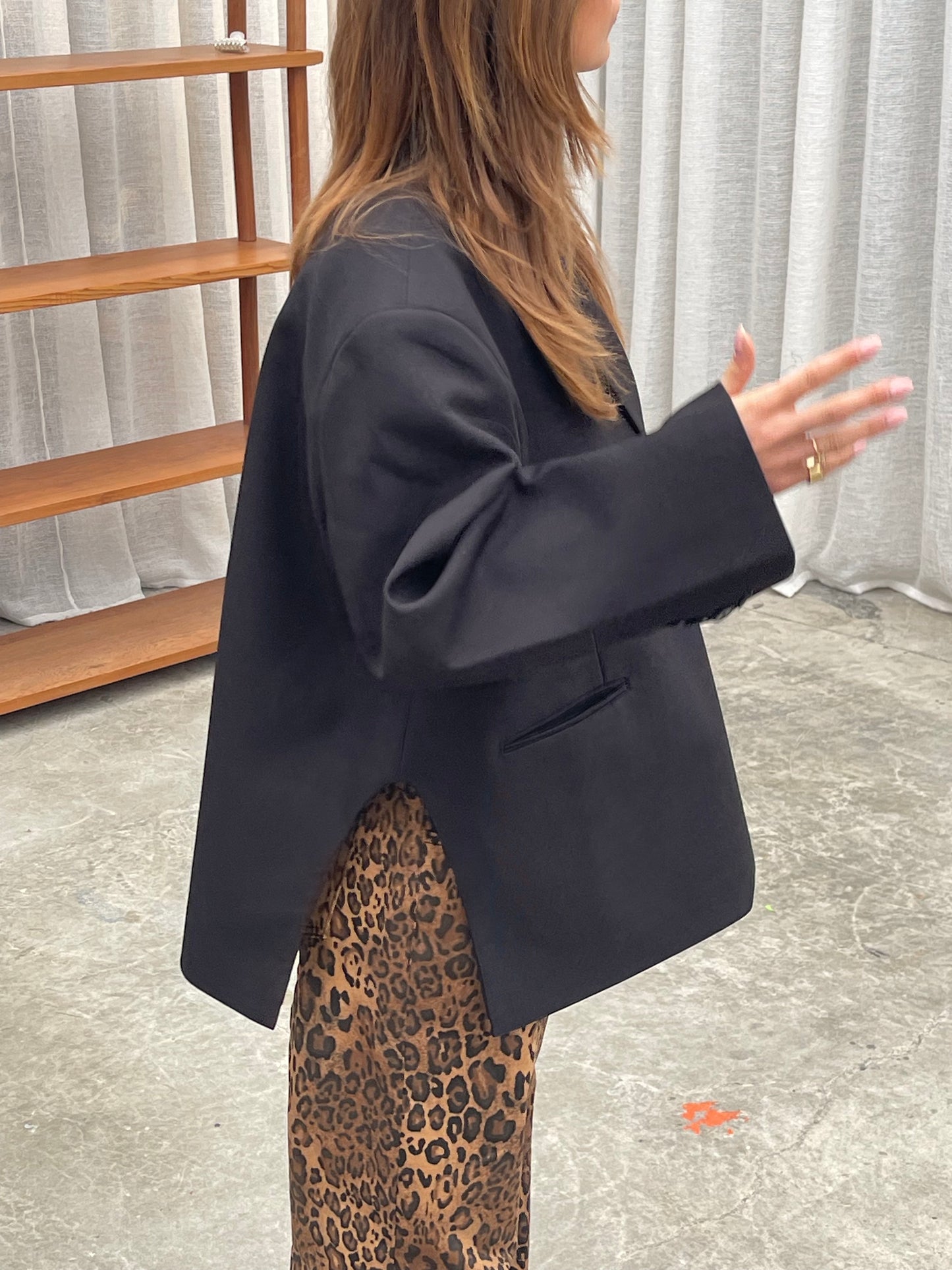 Übergroßer Blazer mit Seitenschlitz Schwarz