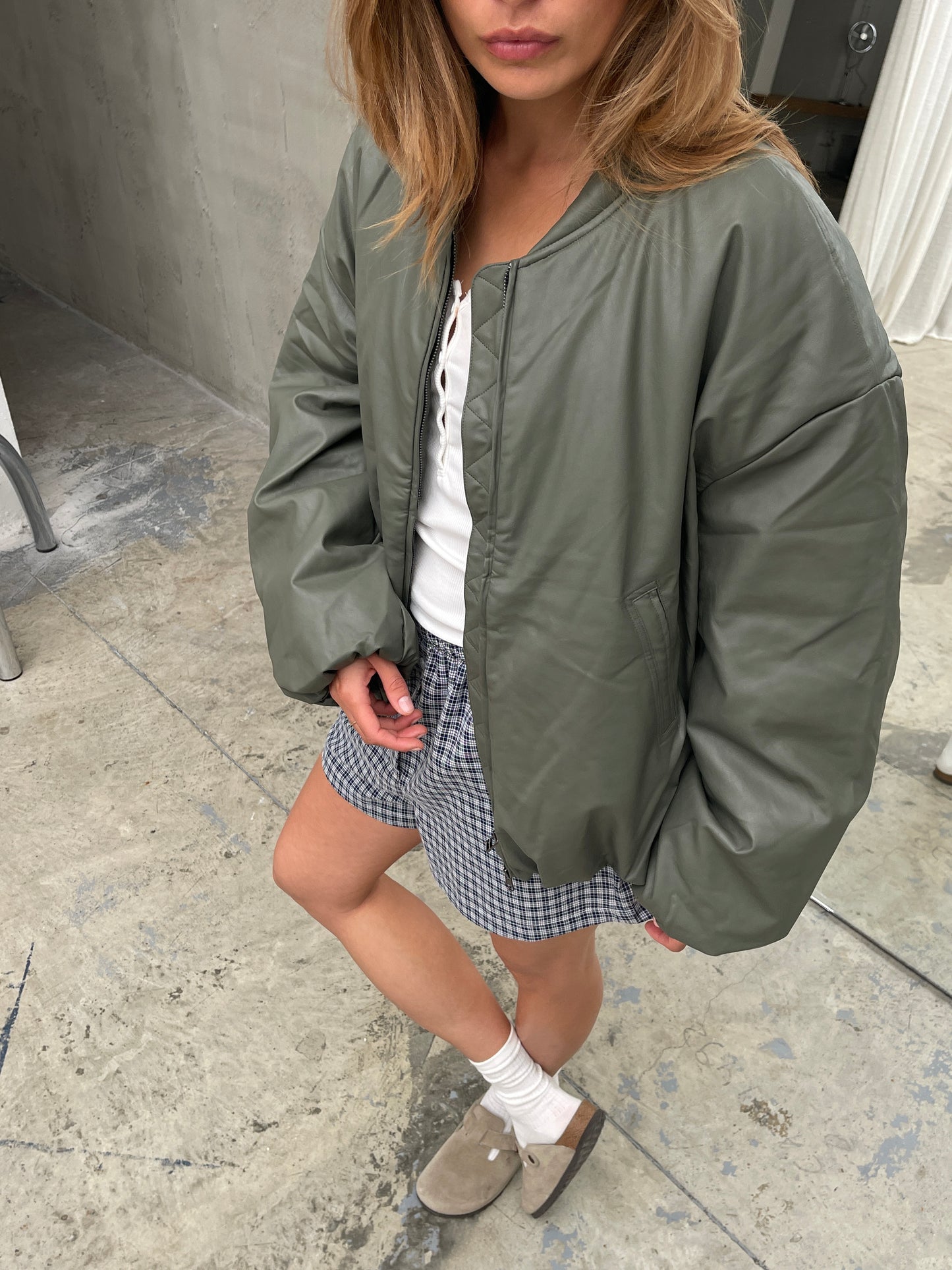 Oversized Bomber Oil Khaki