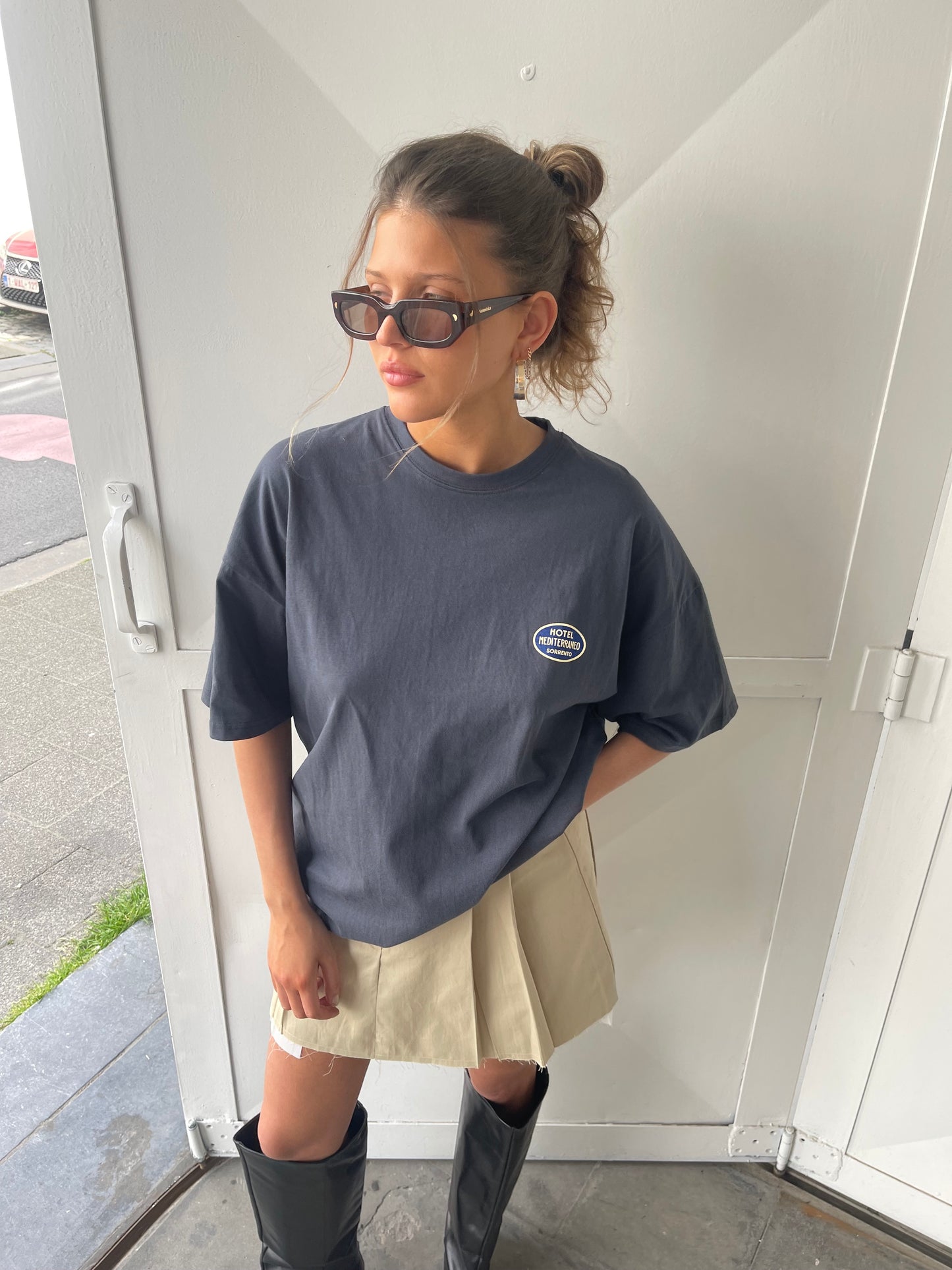 Hotel Mediterraneo Tee Dark Grey