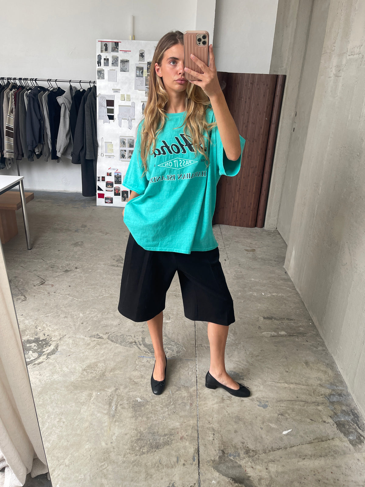 Front Pleated Jogger Shorts Black