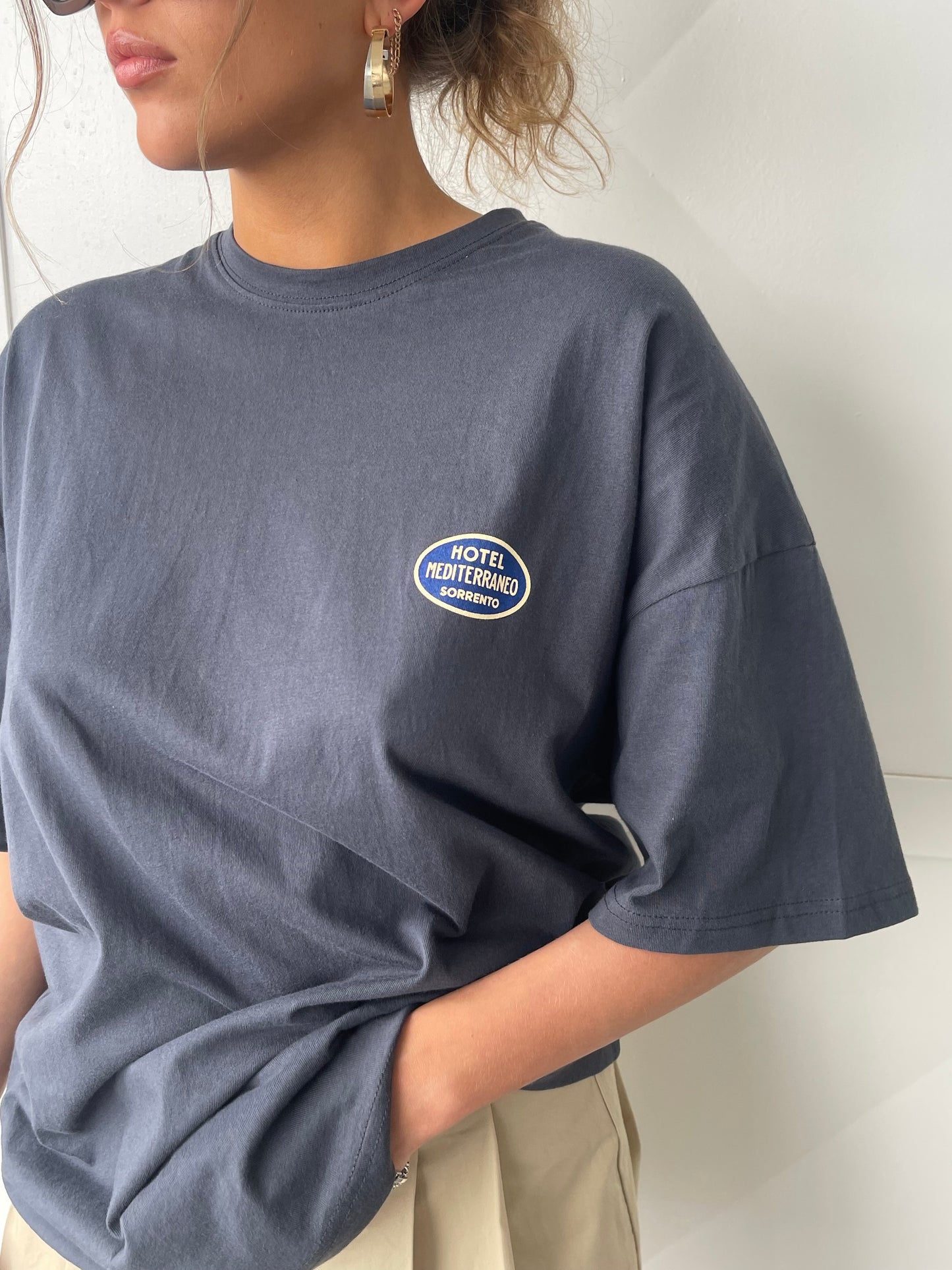 Hotel Mediterraneo Tee Dark Grey
