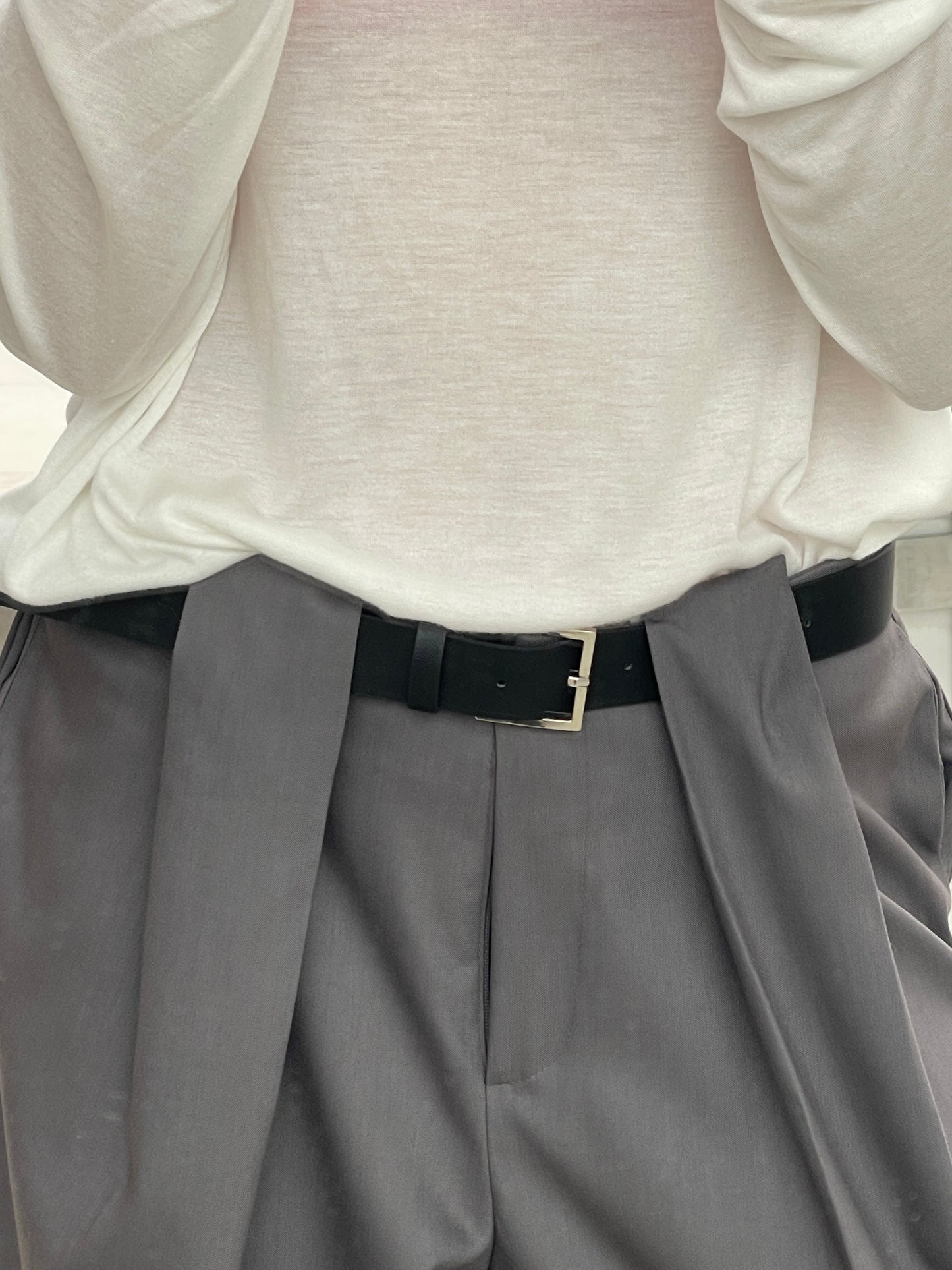 Front Pleated Belted Pants Charcoal