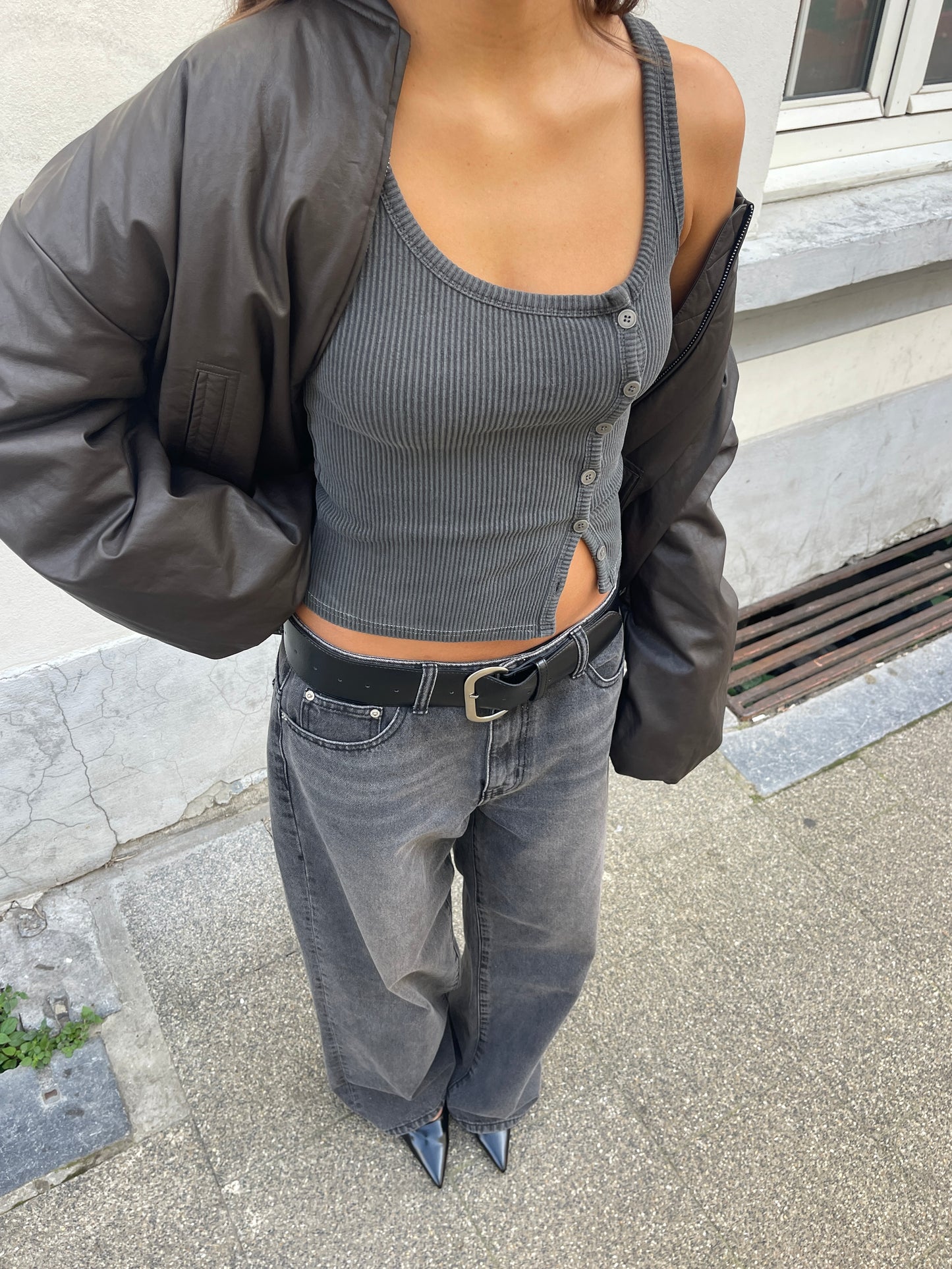 Side Button Ribbed Tank Charcoal