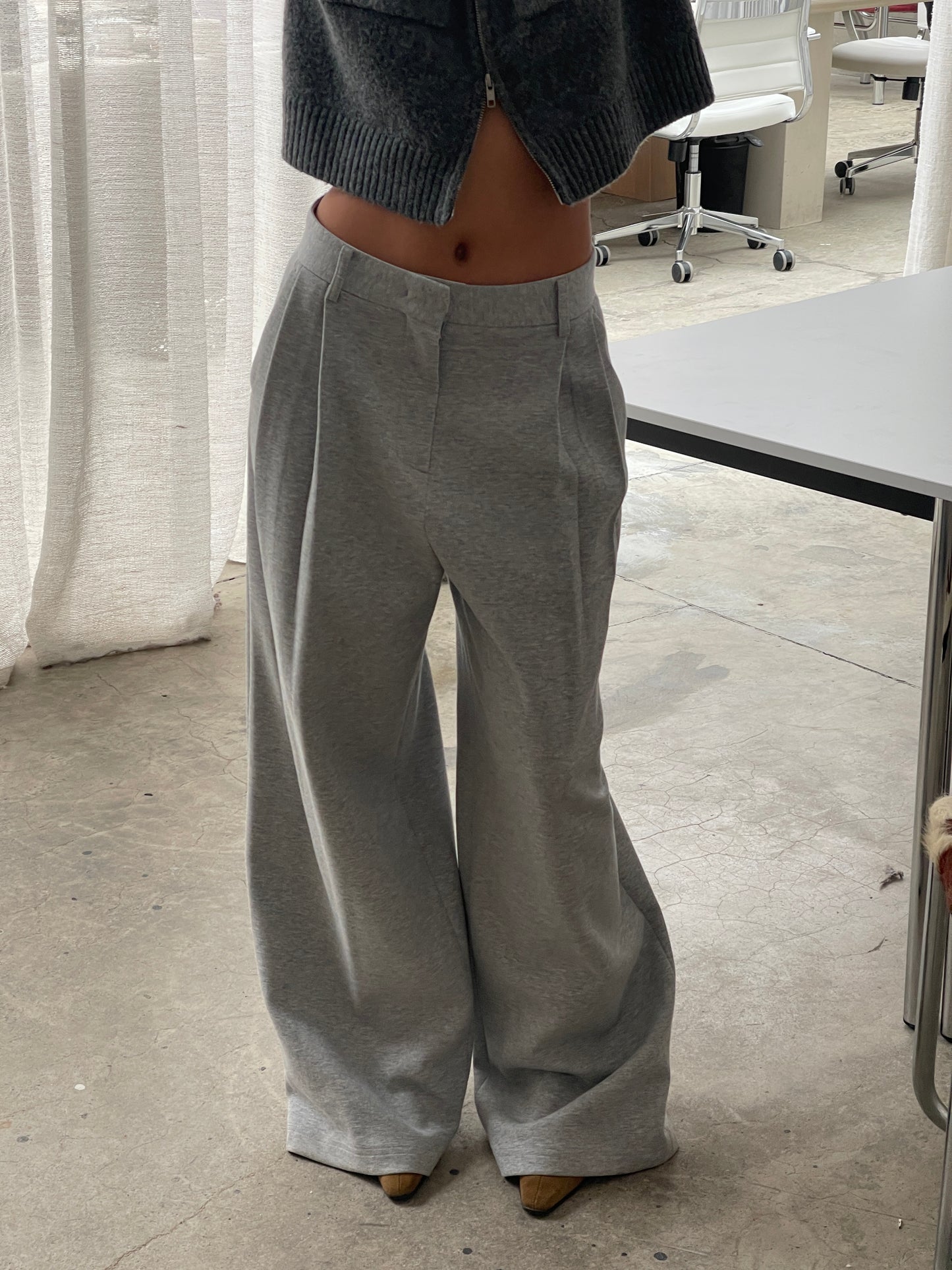 Front Pleated Jogger Pants Grey