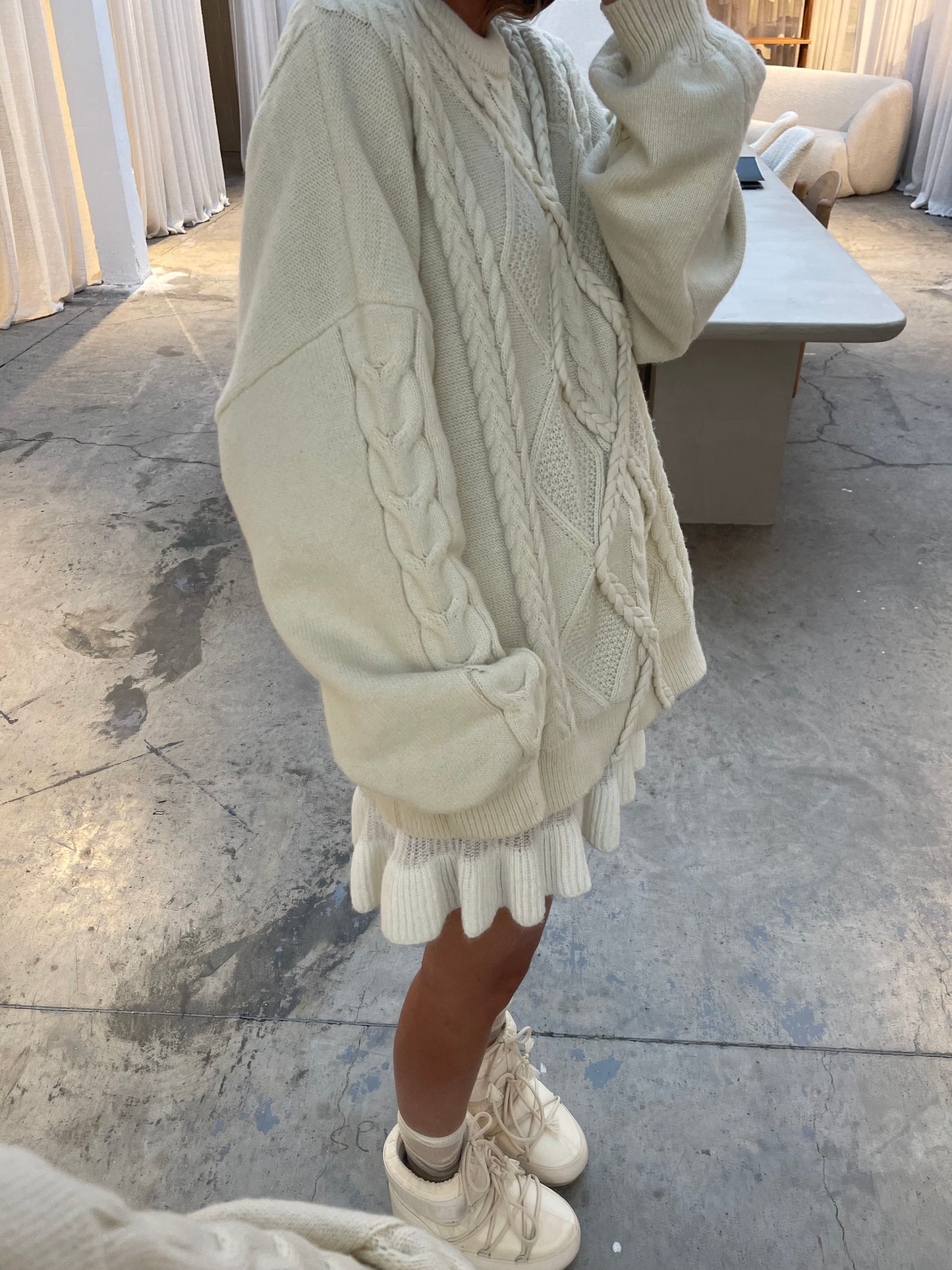 Übergroßer geflochtener Strick Creme