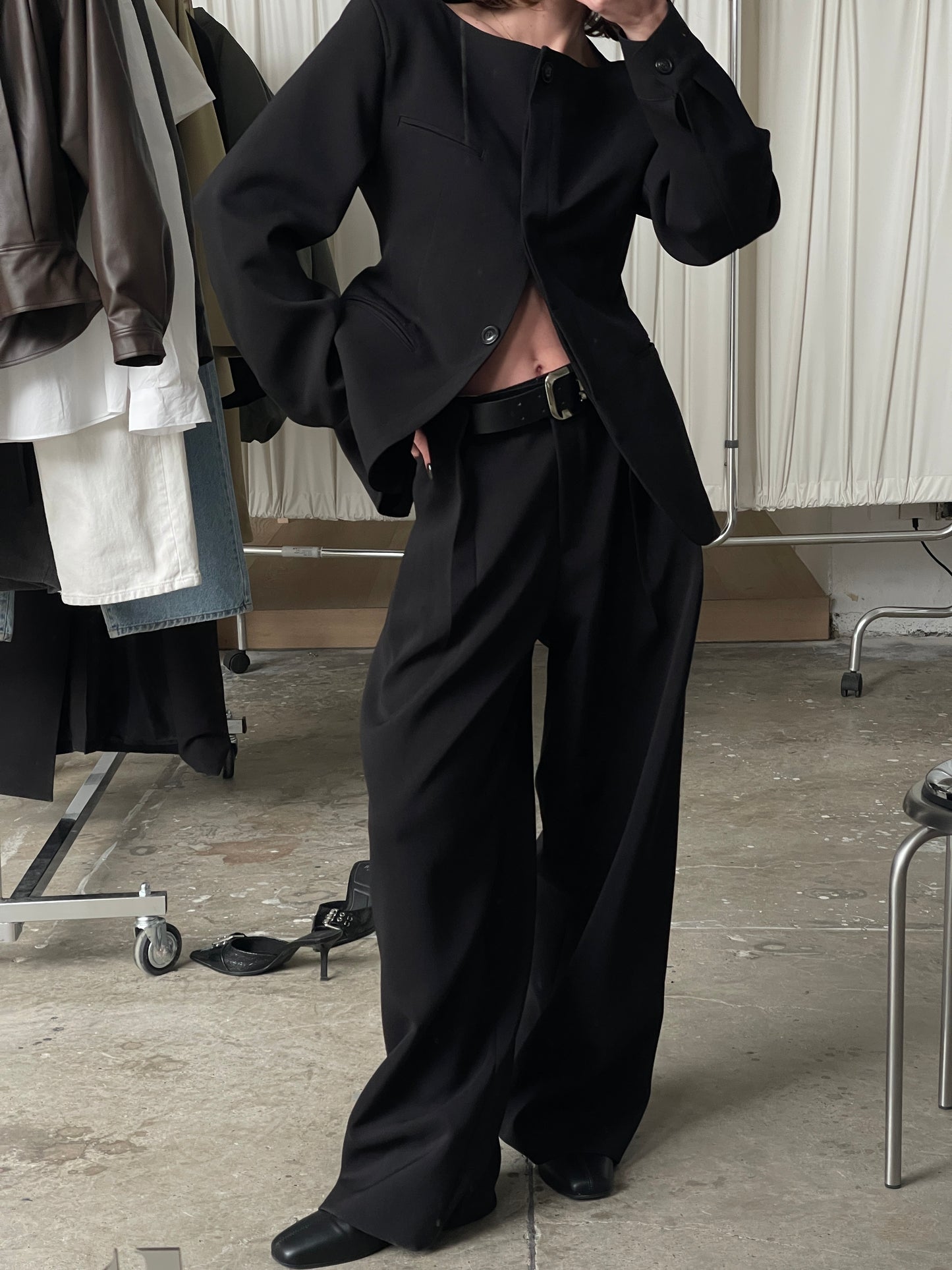 Front Pleated Belted Tailored Pants Black
