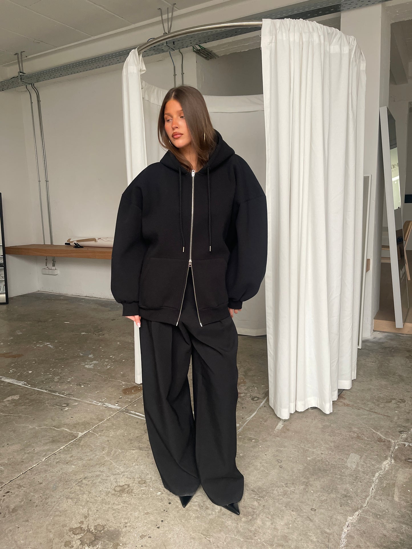 Front Pleated Jogger Pants Black