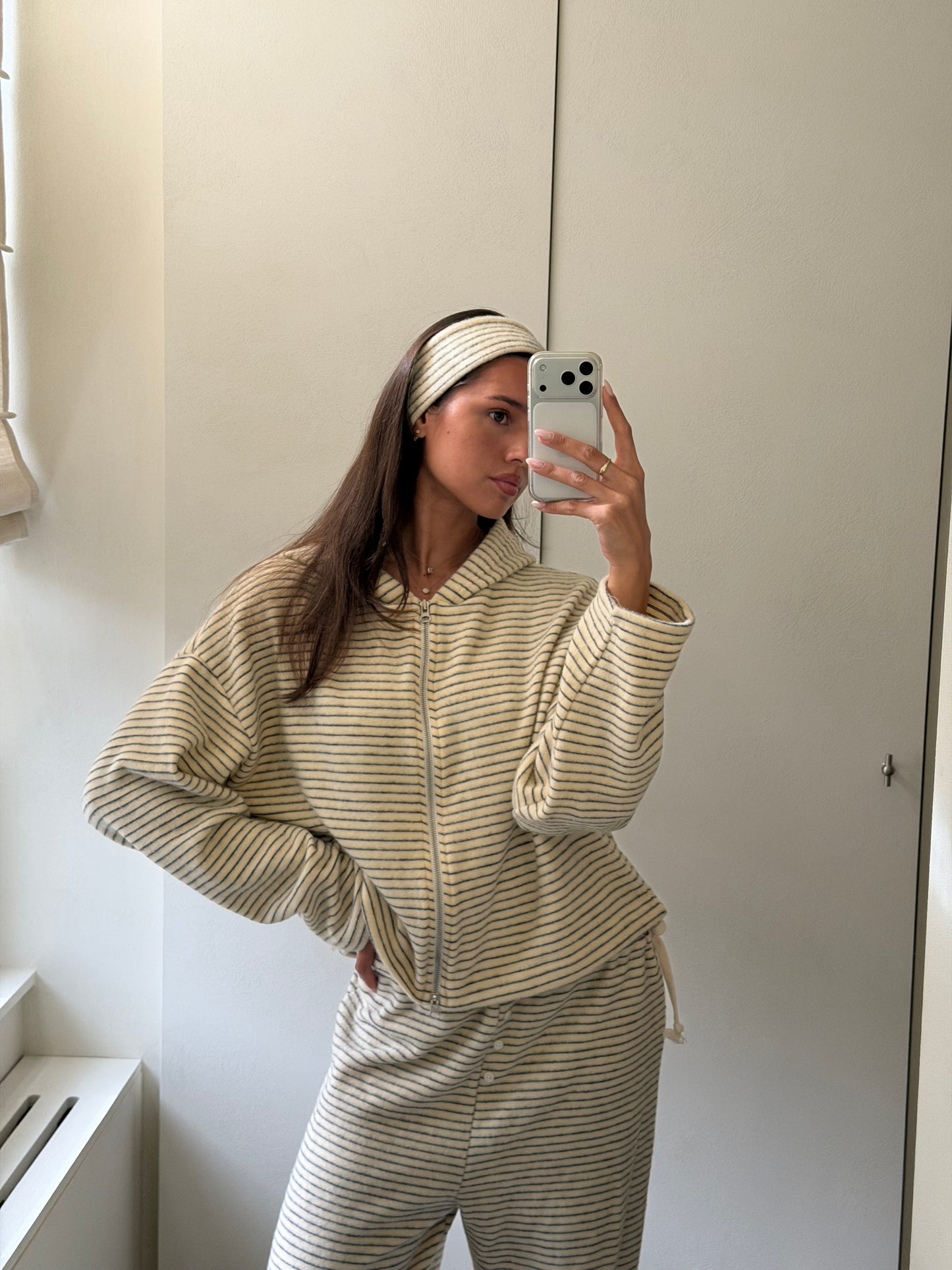 Soft Striped Zipped Lounge Vest Ivory