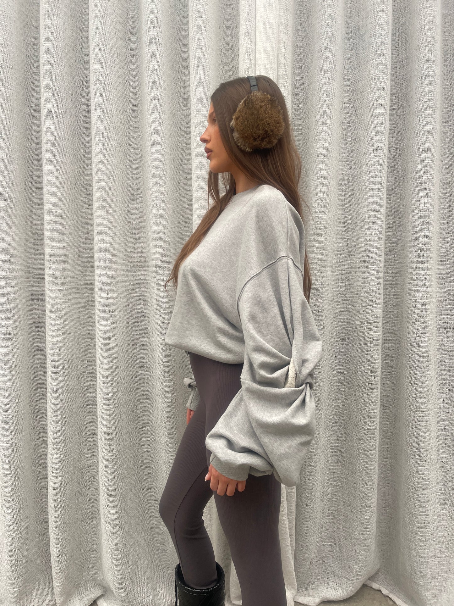 Oversized Twisted Longsleeve Sweater Grey