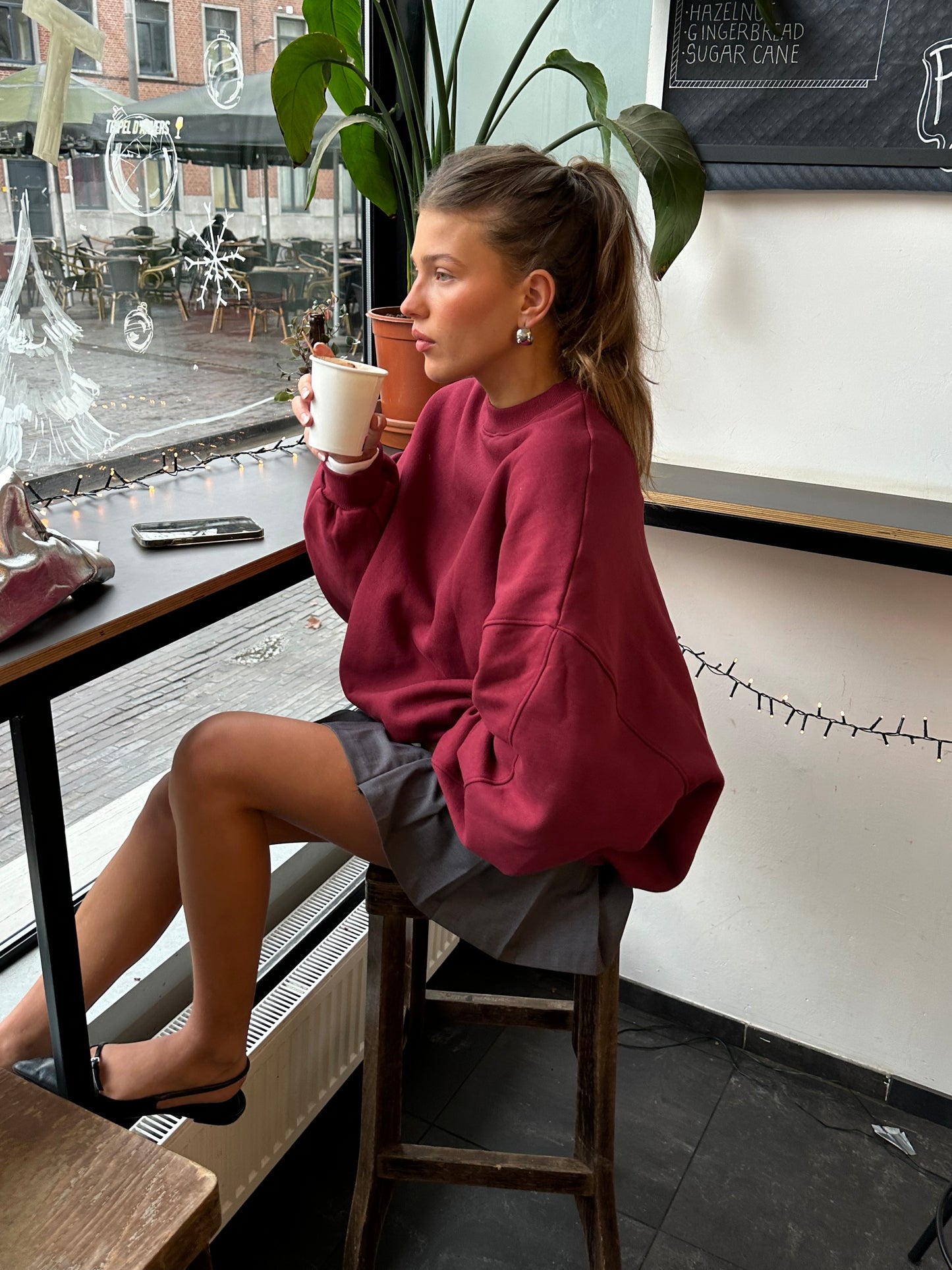 Basic Round Collar Oversized Sweater Burgundy