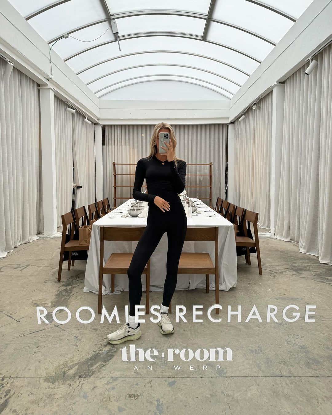 Criss Cross Waistband Leggings