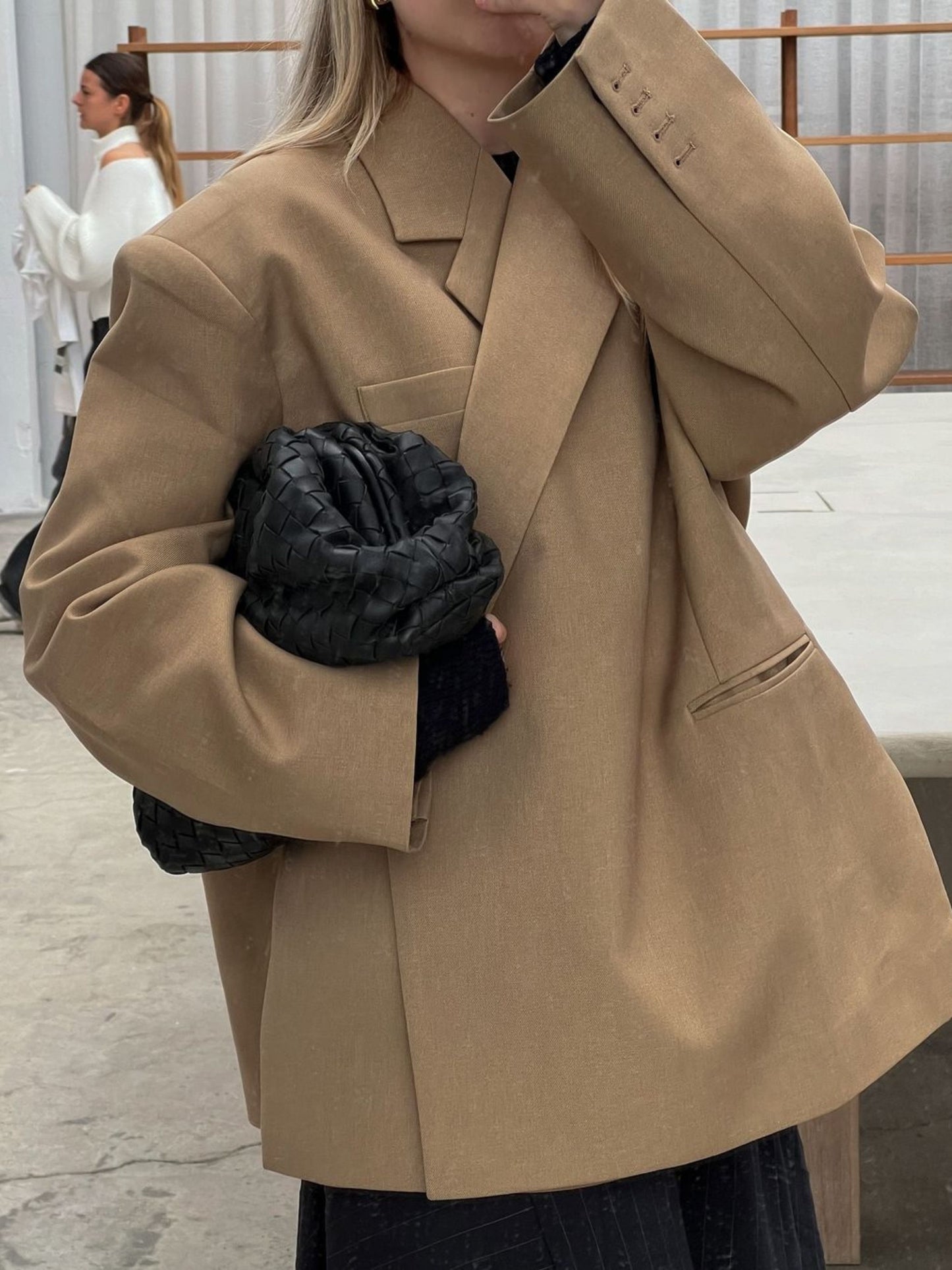 Übergroßer Blazer mit Seitenschlitz Kamel