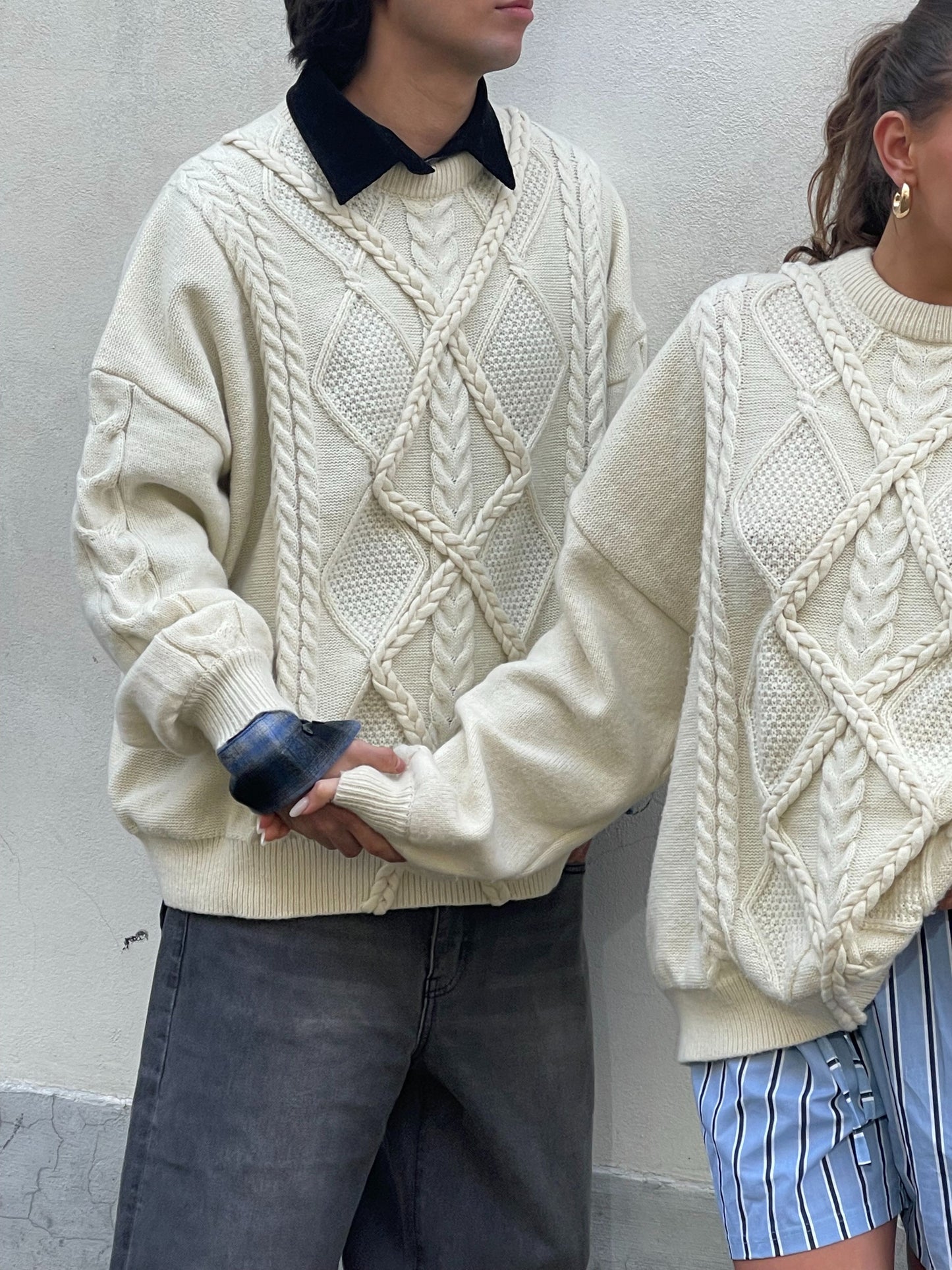 Übergroßer geflochtener Strick Creme