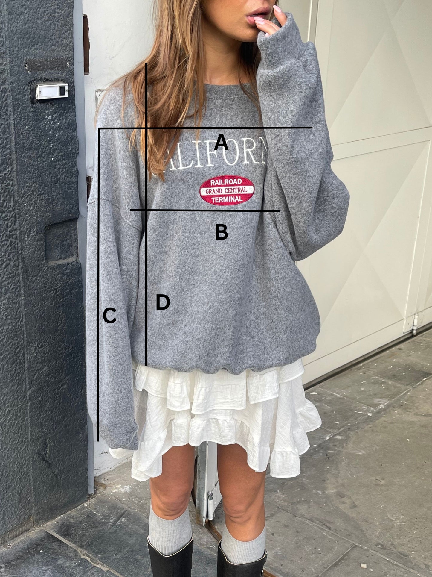 California Round Neck Sweater