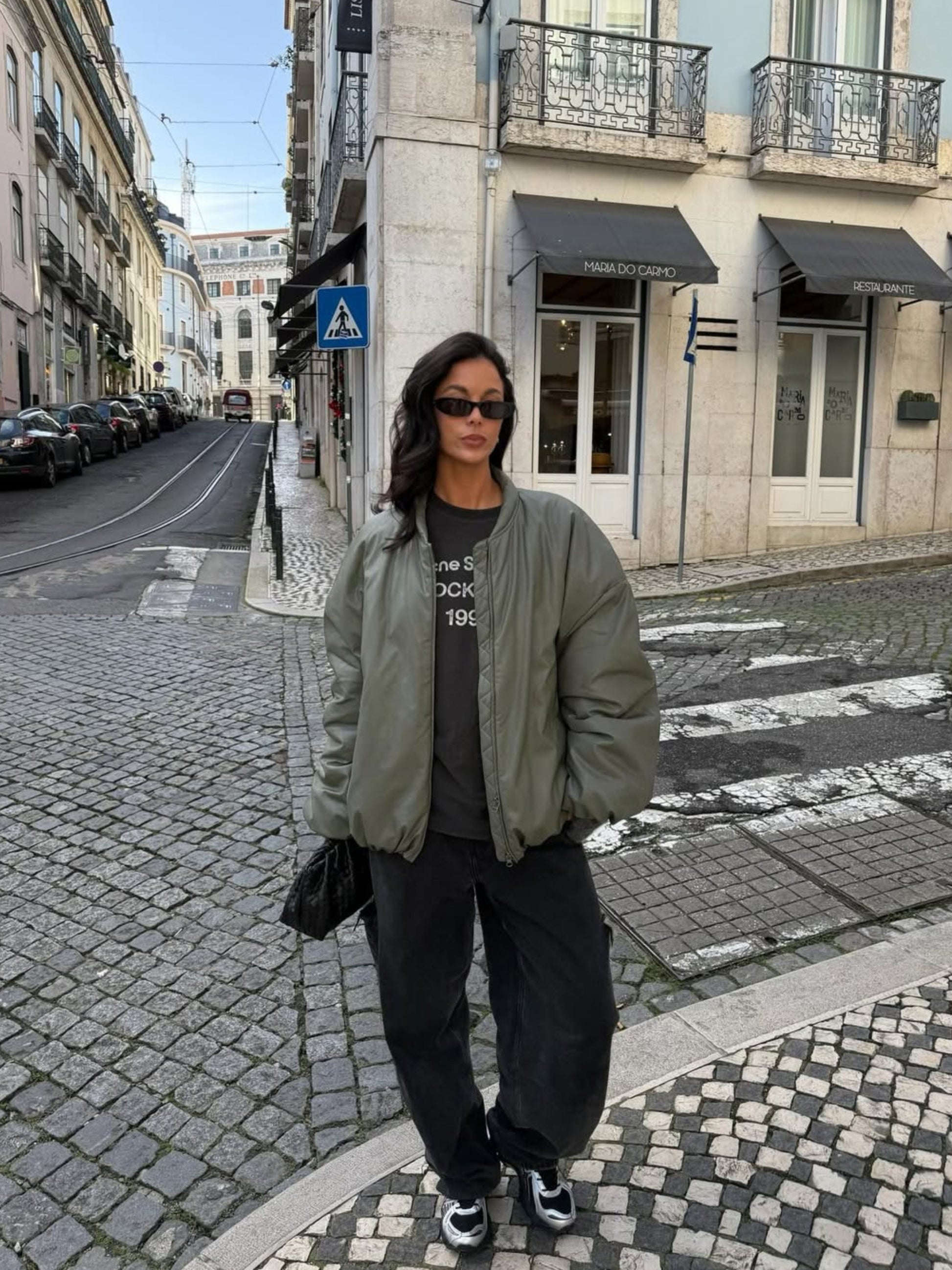 @linsdaywouterse - m/l