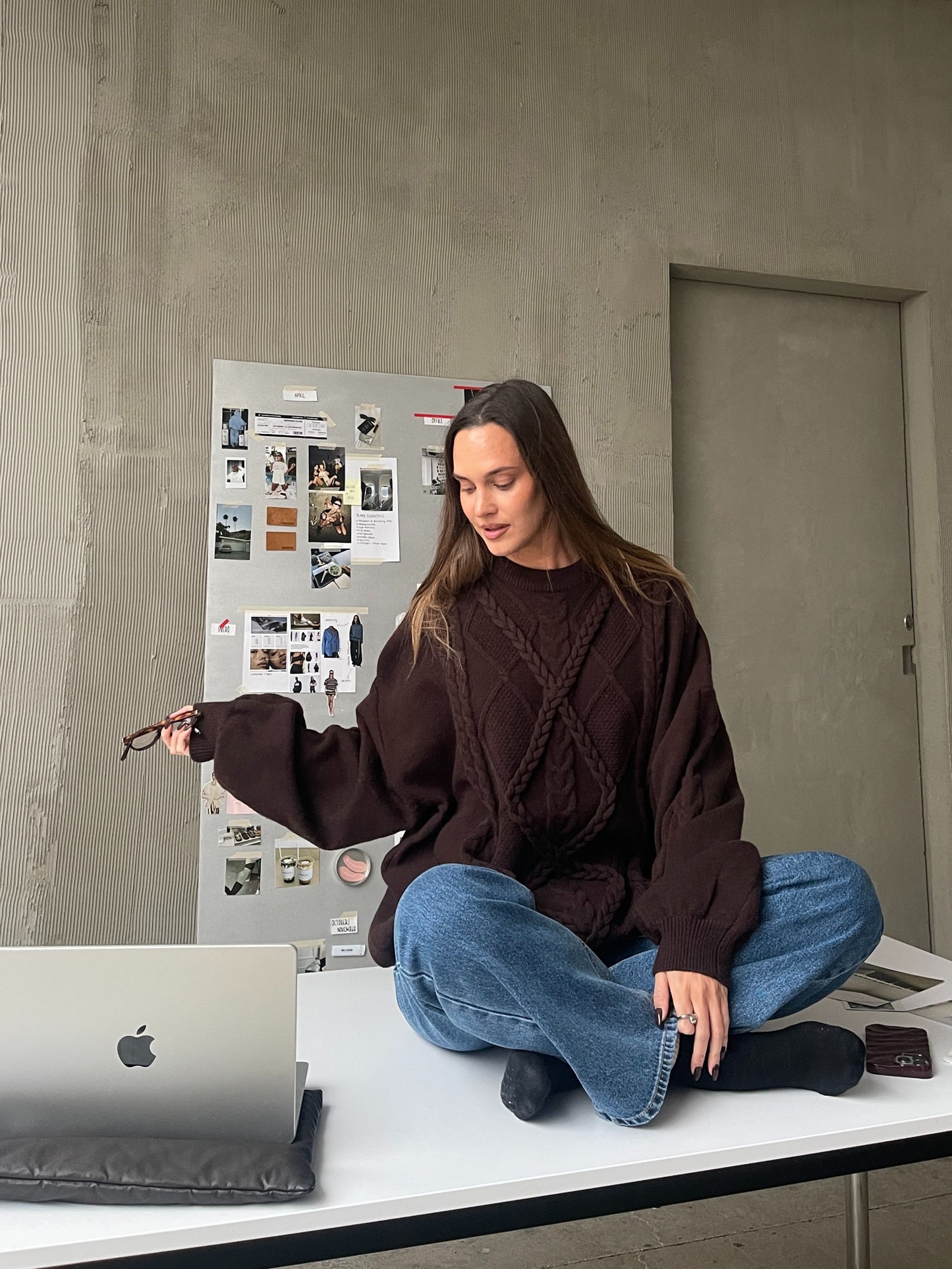 Oversized Braided Knit Dark Brown