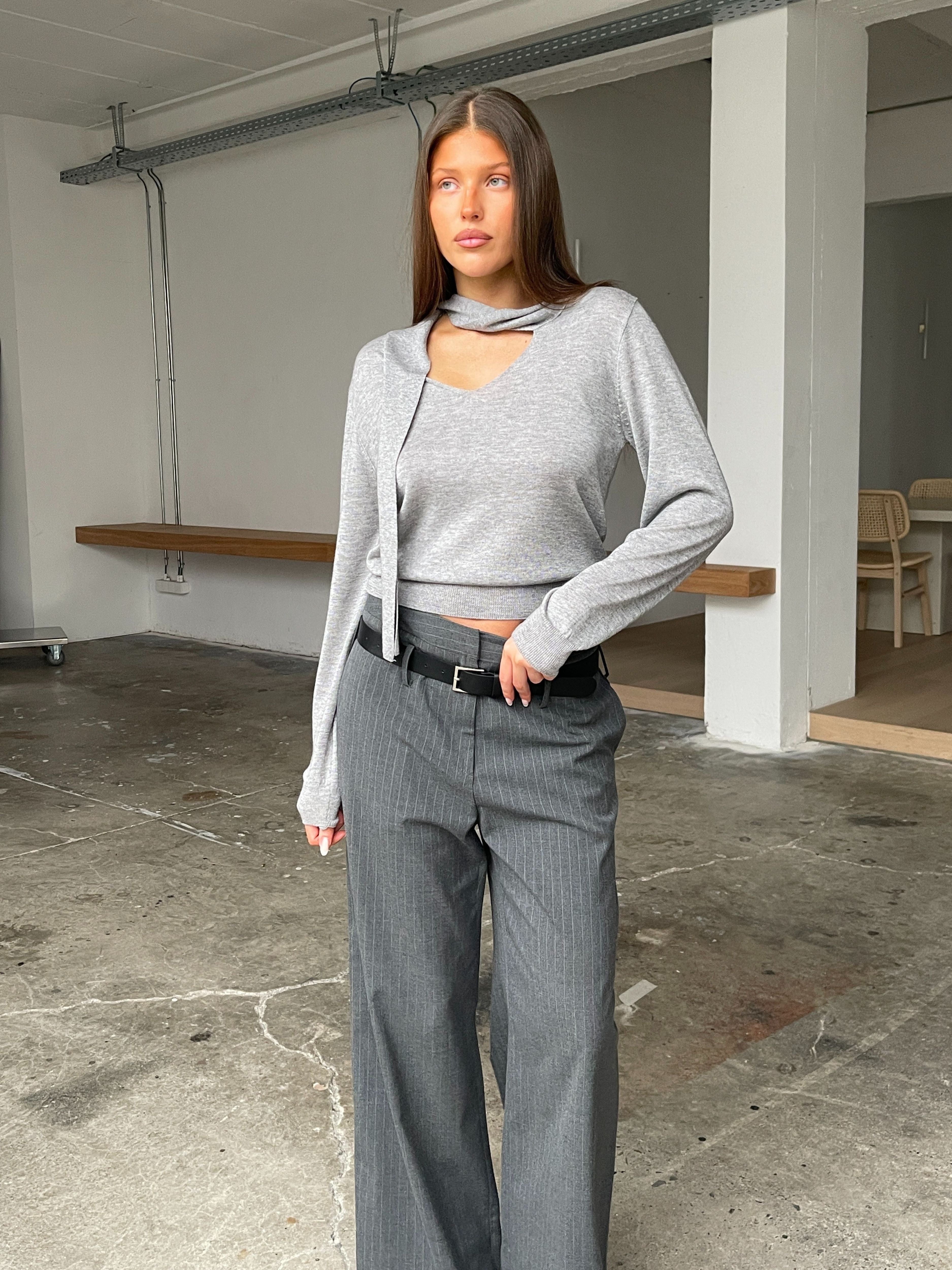 Scarf Detail Knitted Top Grey – The Room Antwerp