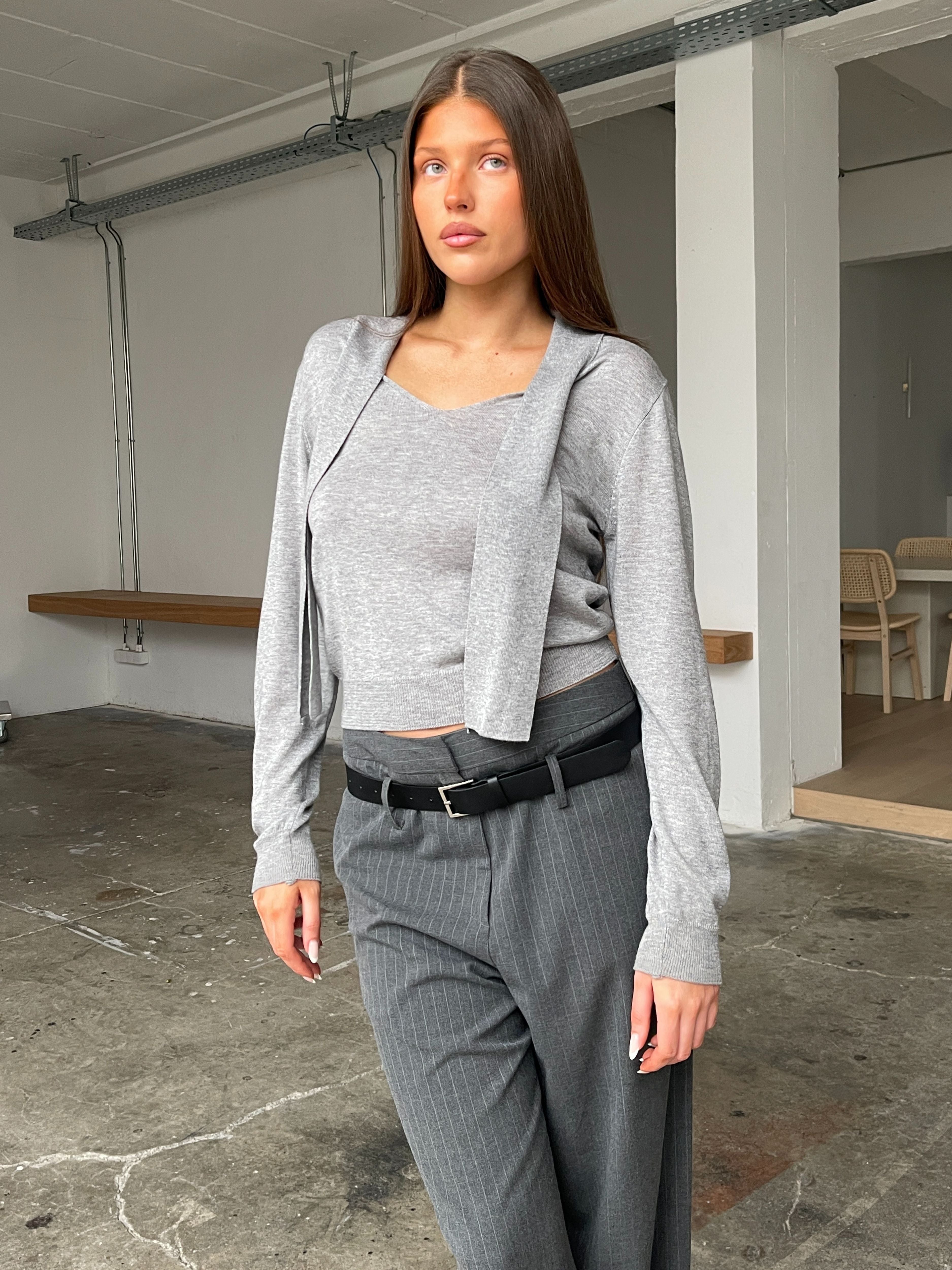 Scarf Detail Knitted Top Grey – The Room Antwerp