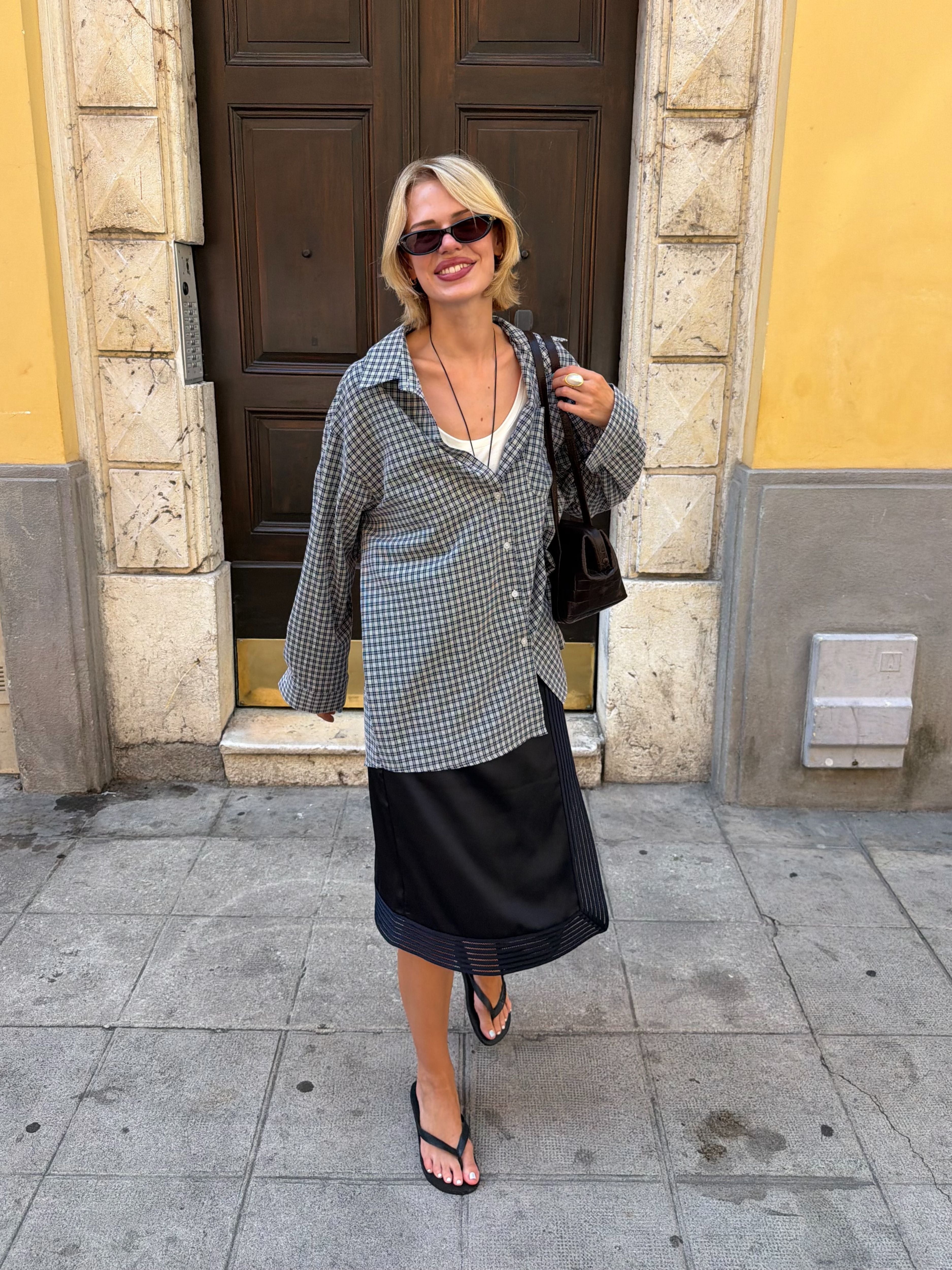 Oversized Checked Shirt Navy – The Room Antwerp