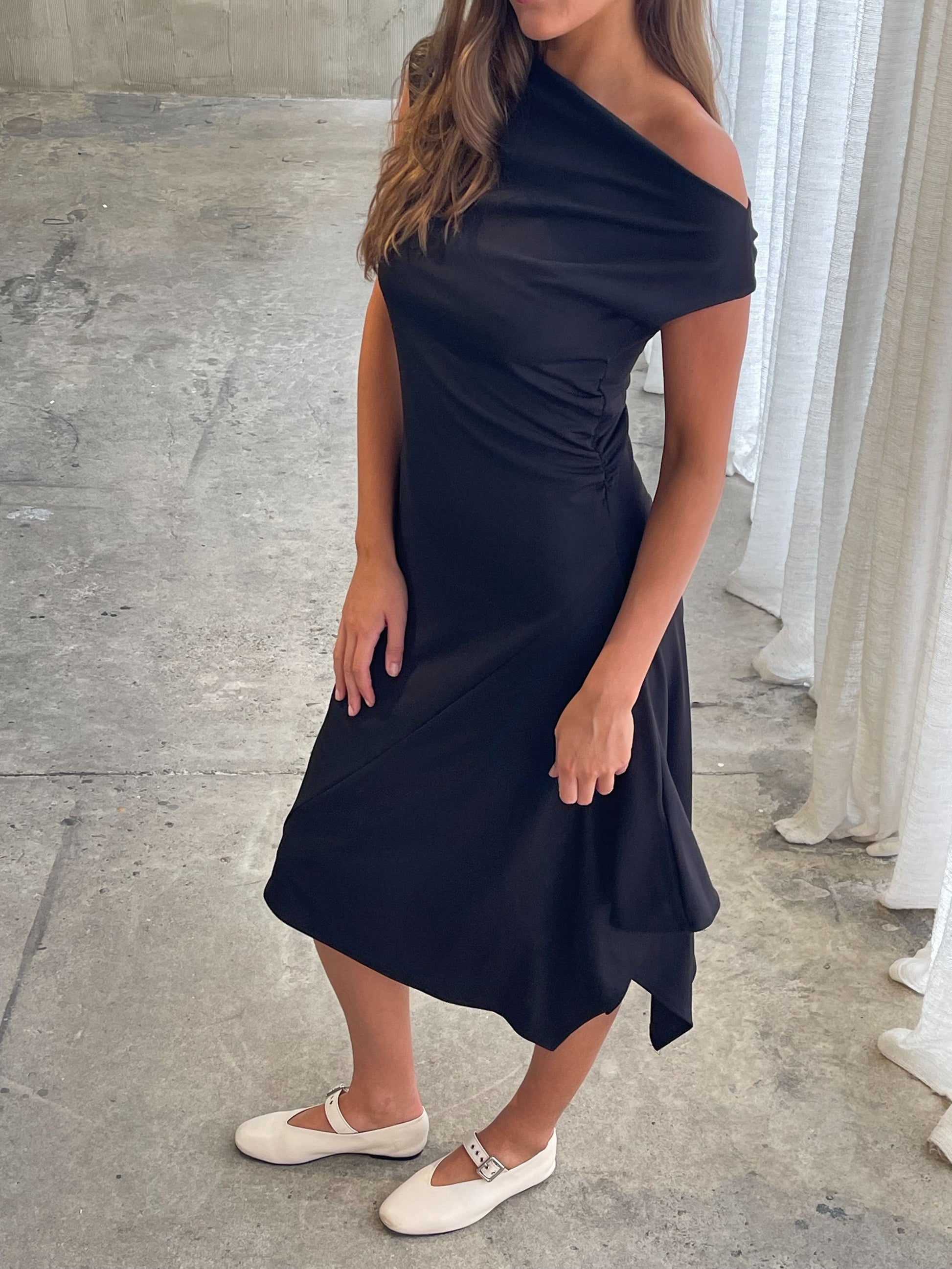 Off Shoulder Asymmetric Dress Black S/M Off Shoulder Asymmetric Dress Black S/M