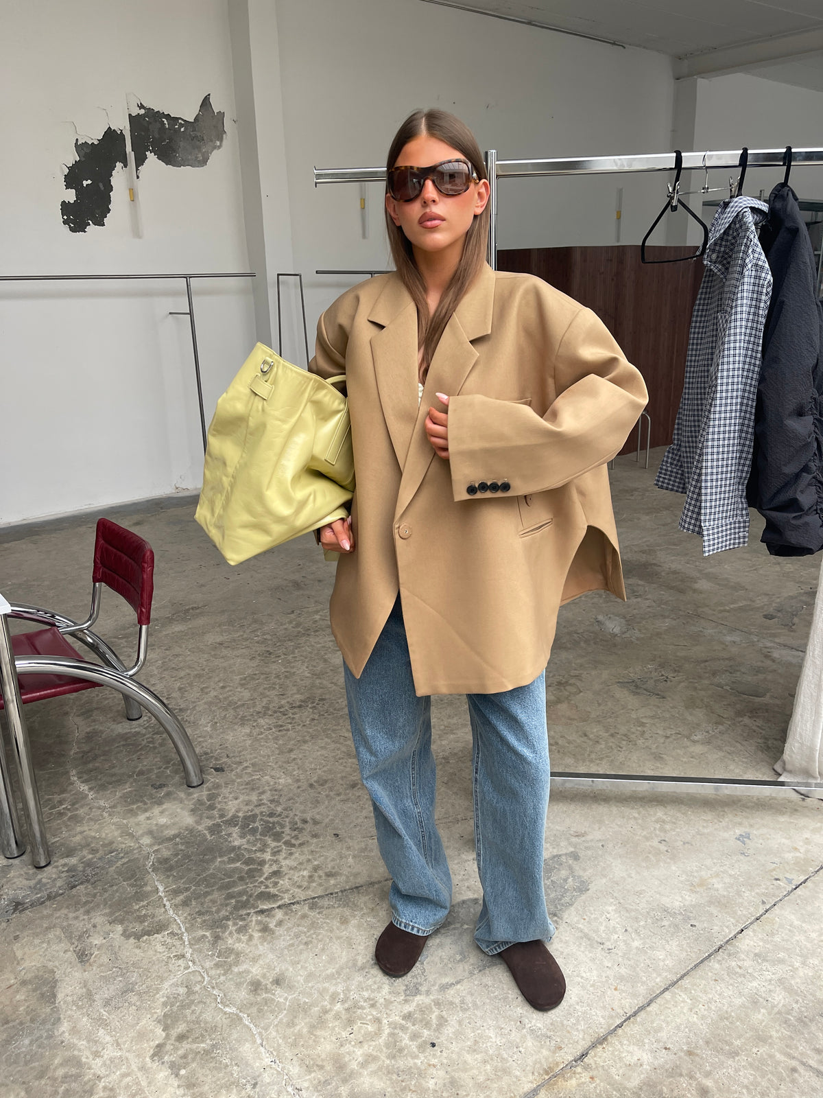 Übergroßer Blazer mit Seitenschlitz Kamel