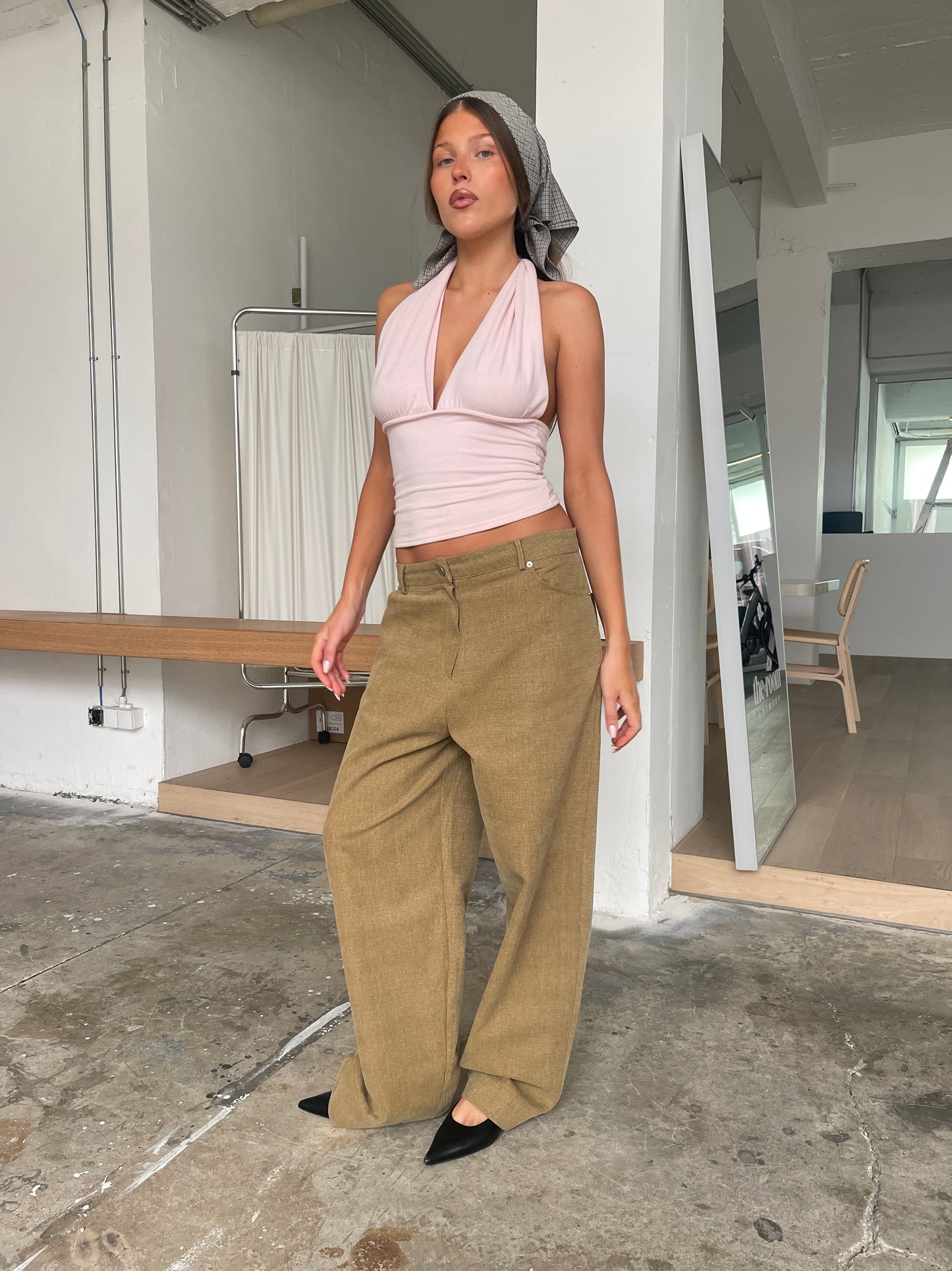 Woven Straight Leg Pants Dark Sand