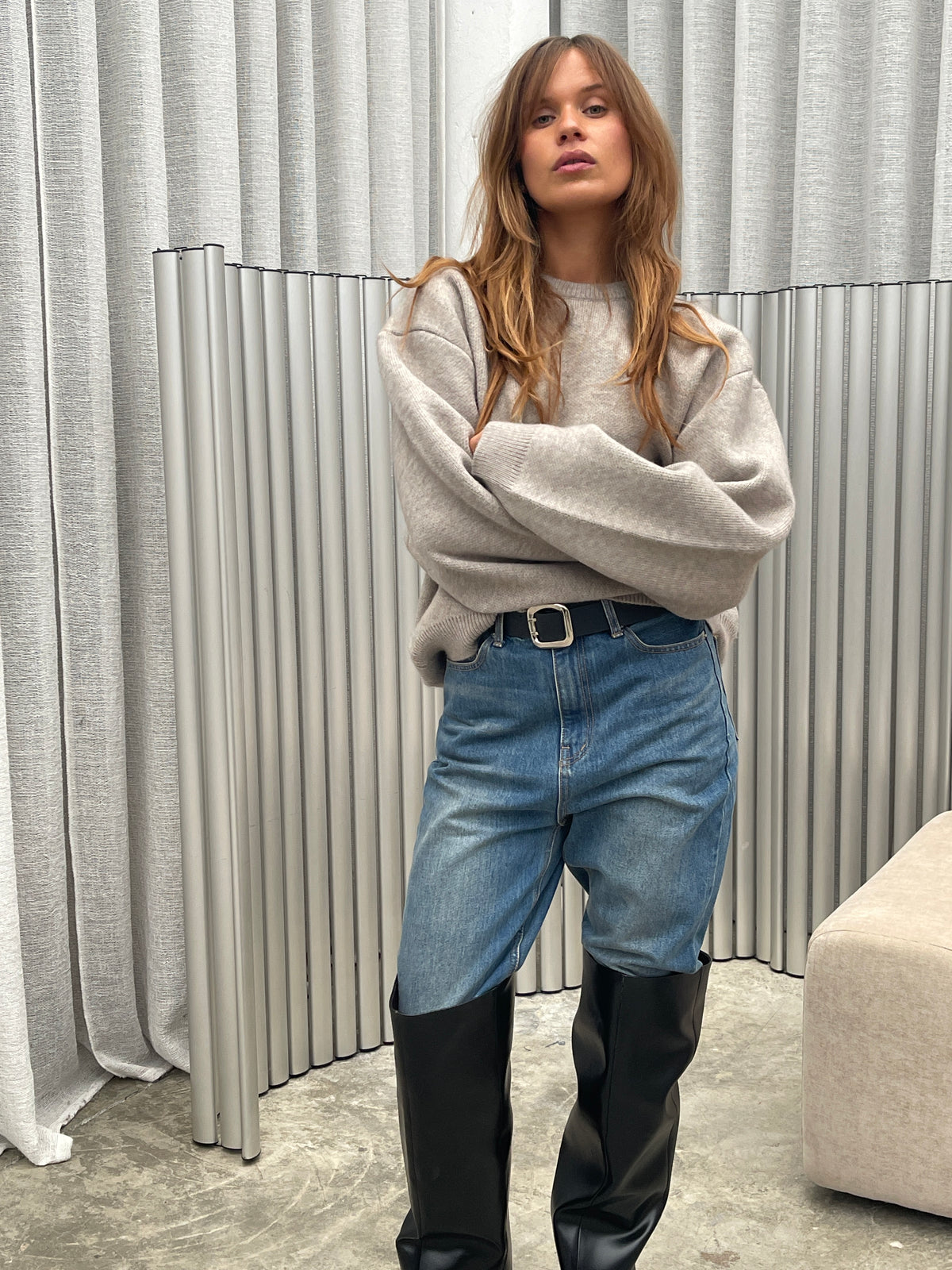 Oversized Cropped Knit Grey