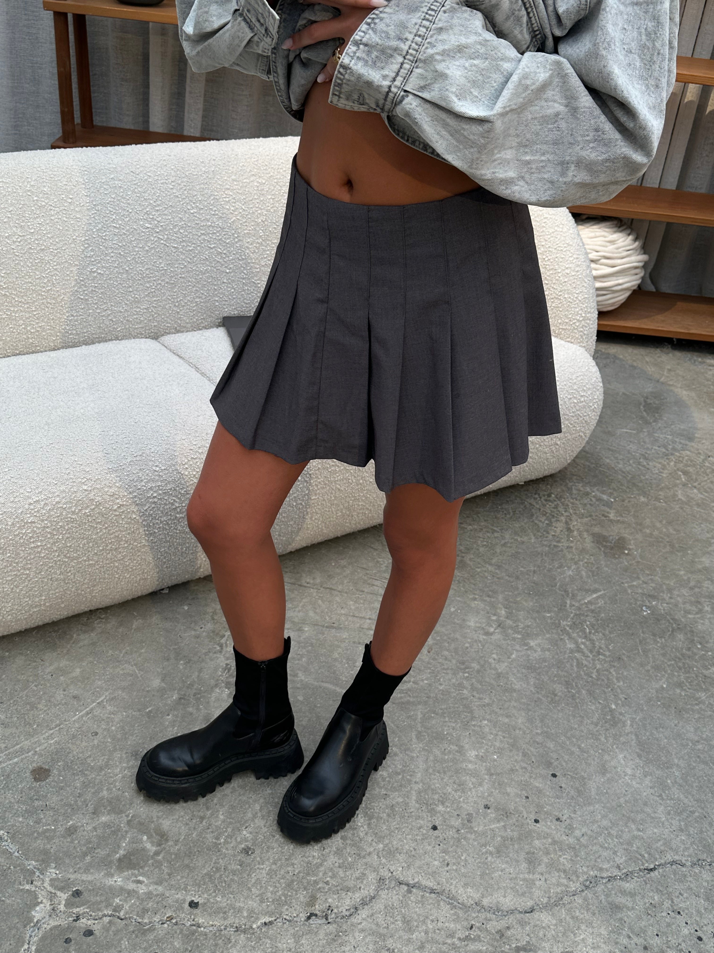 Grey pleated skirt 6 inch hotsell