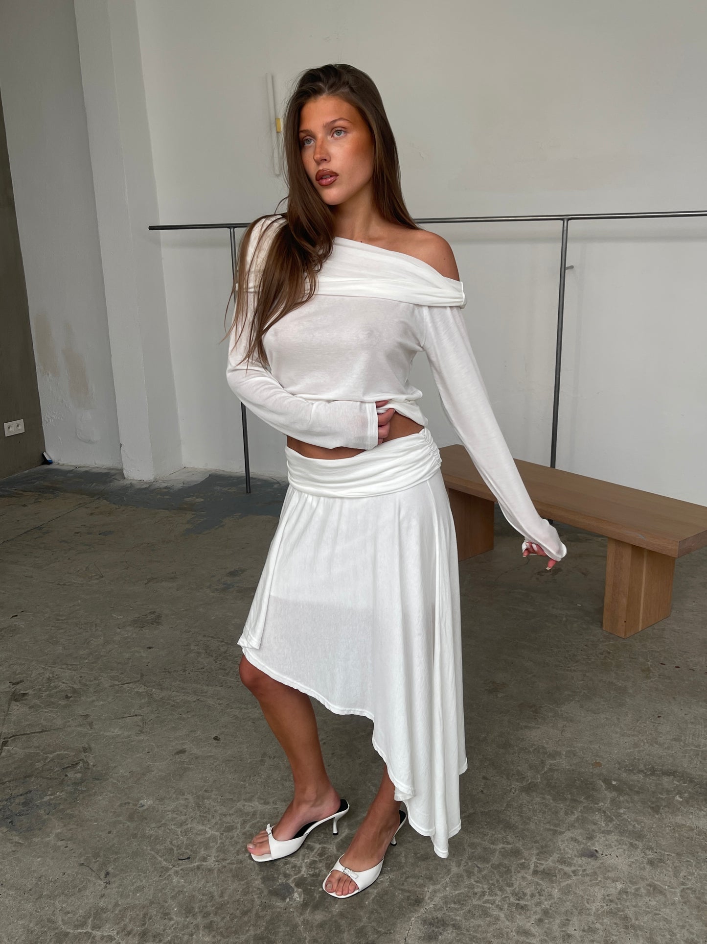 Ruched Detail Asymmetric Skirt White