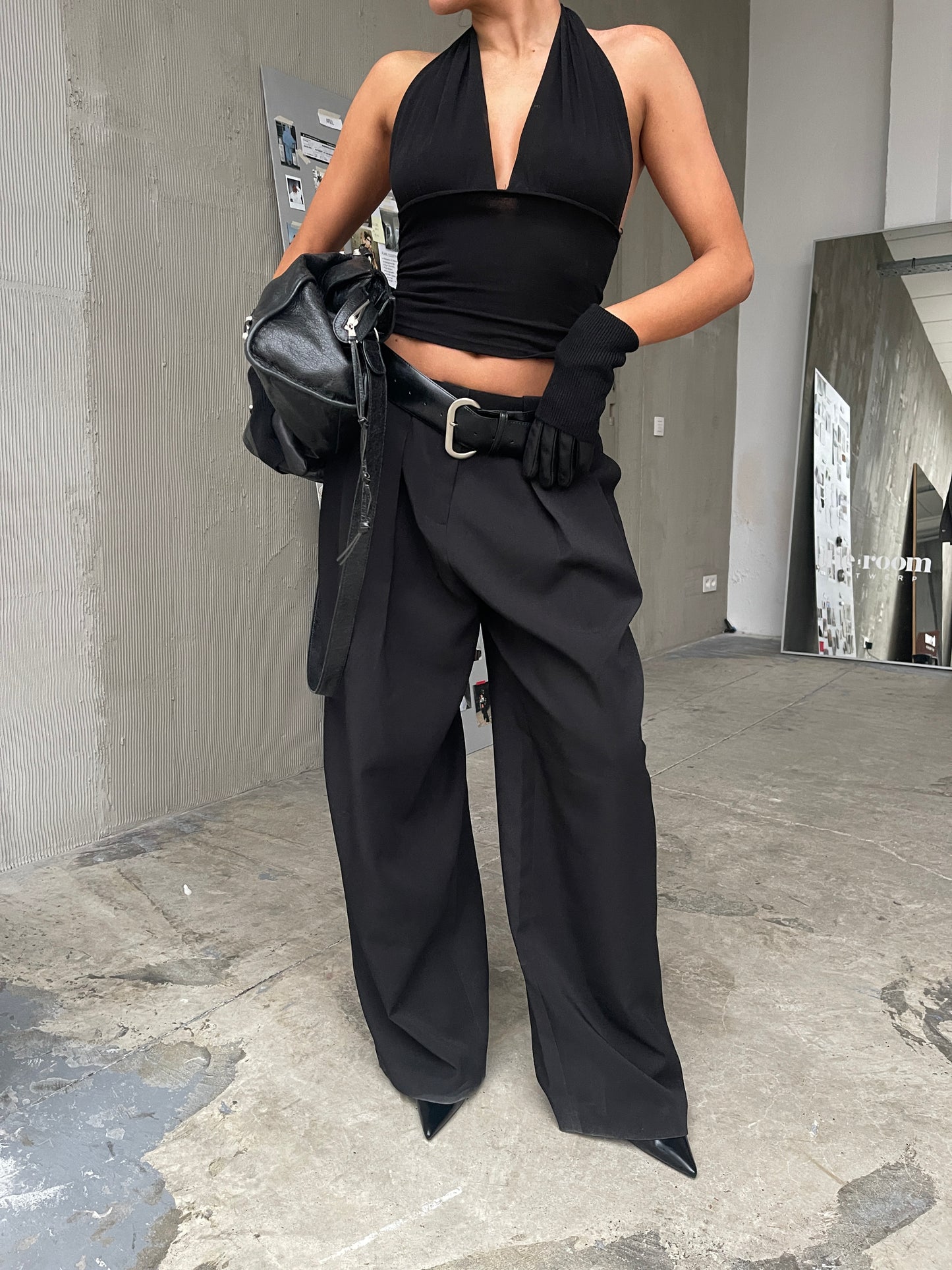 Front Pleated Jogger Pants Black