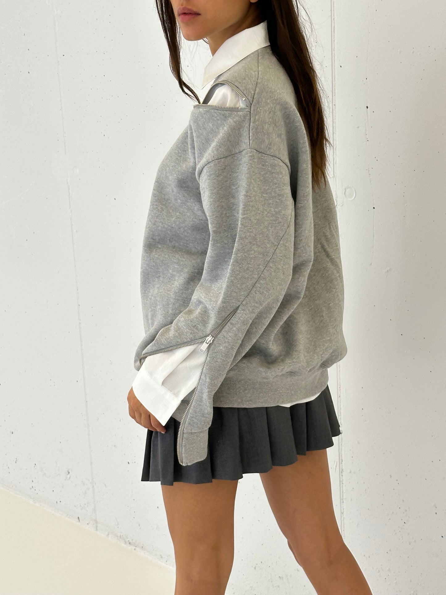 Diagonal Zipped Sweater Grey