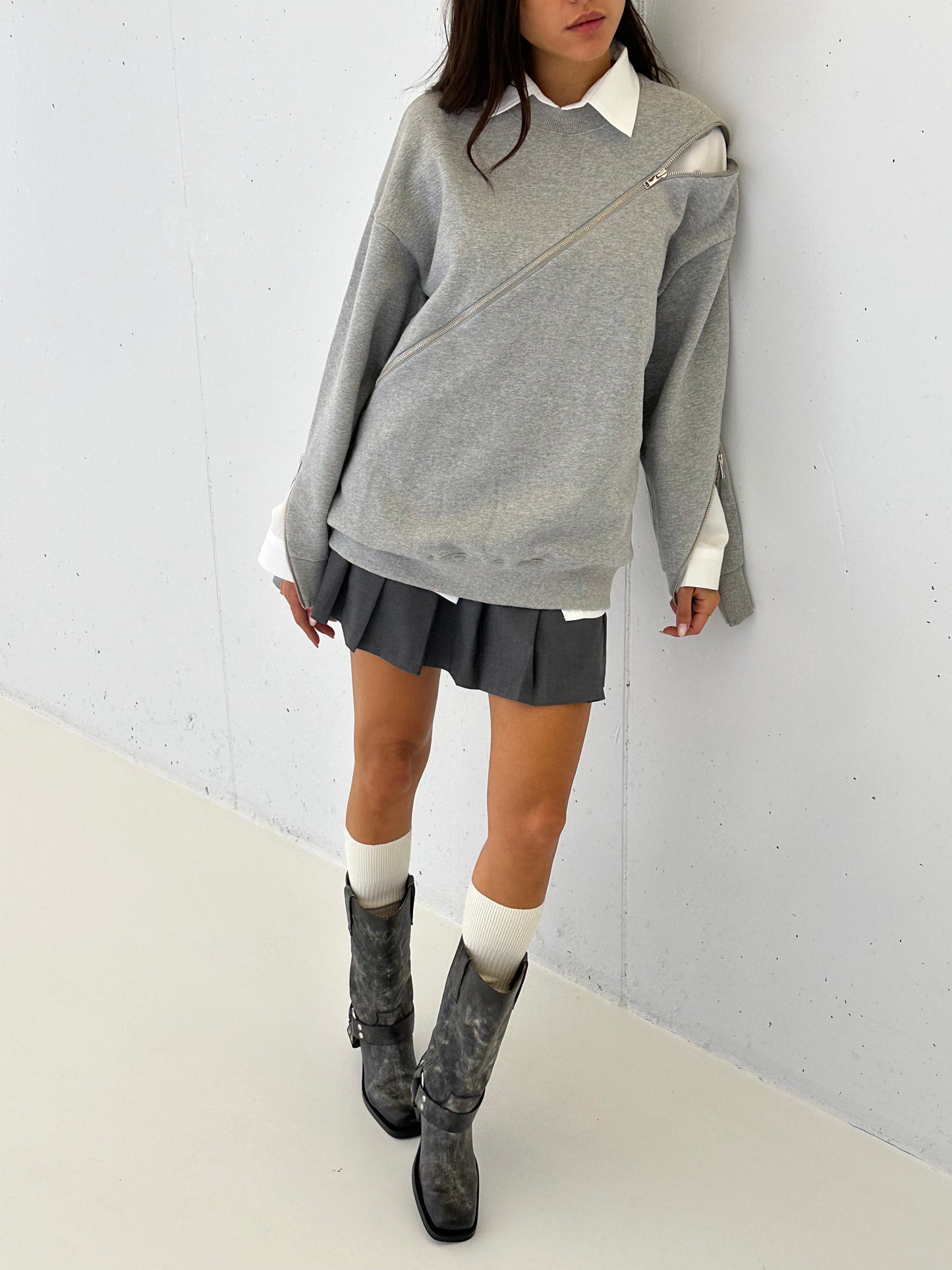 Diagonal Zipped Sweater Grey