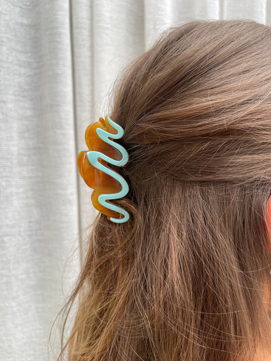 Wavy Hairclip Brown