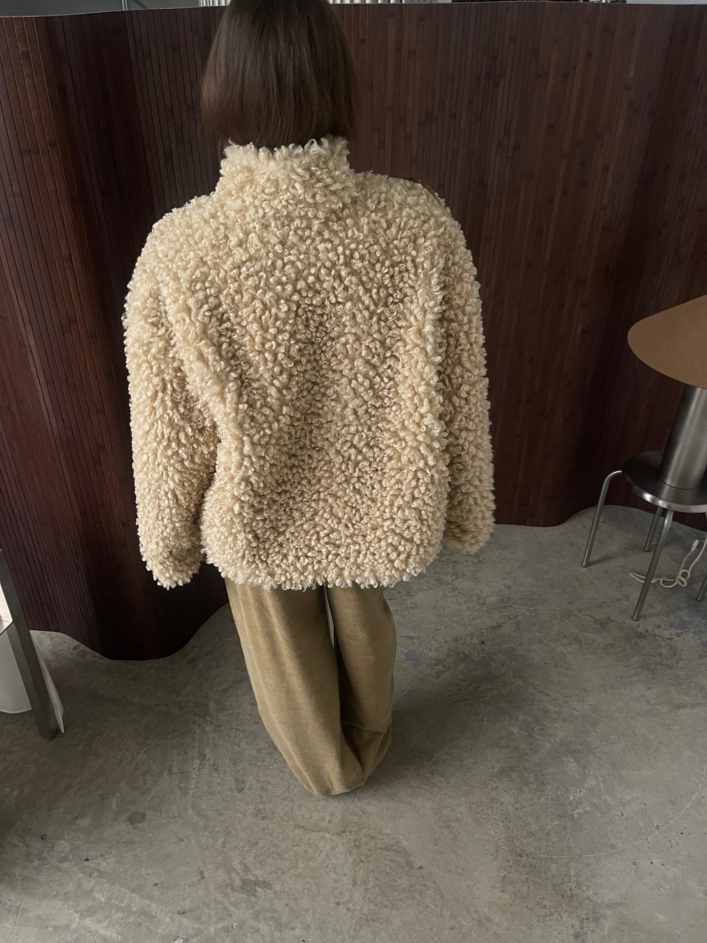 Zipped Loose Fit Curly Sheep Jacket Beige