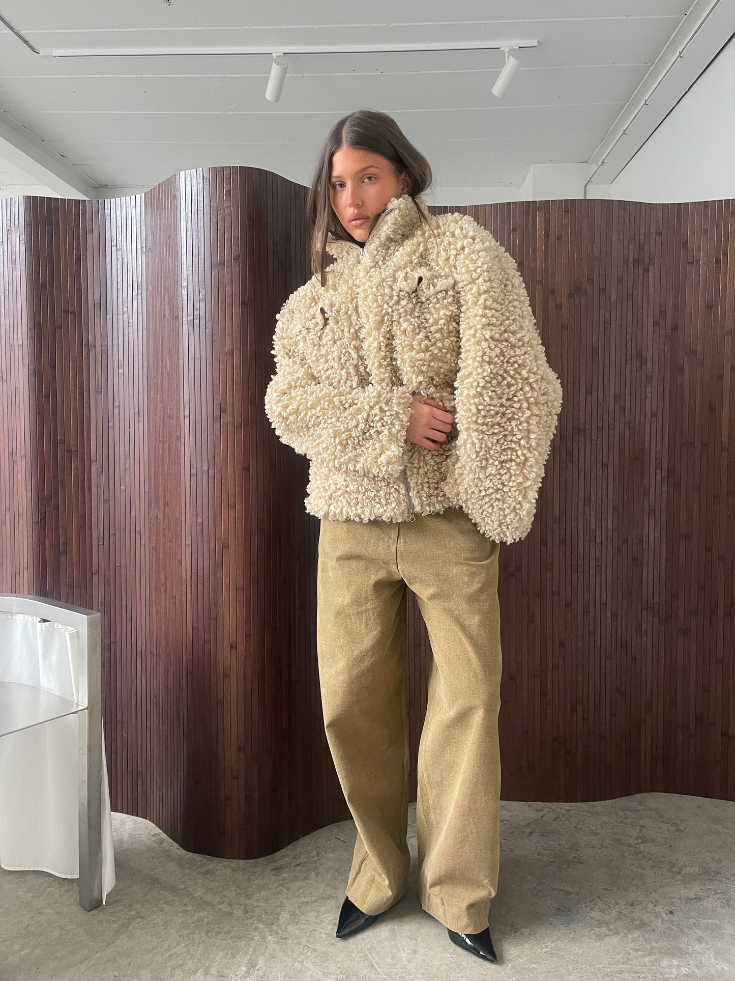 Zipped Loose Fit Curly Sheep Jacket Beige