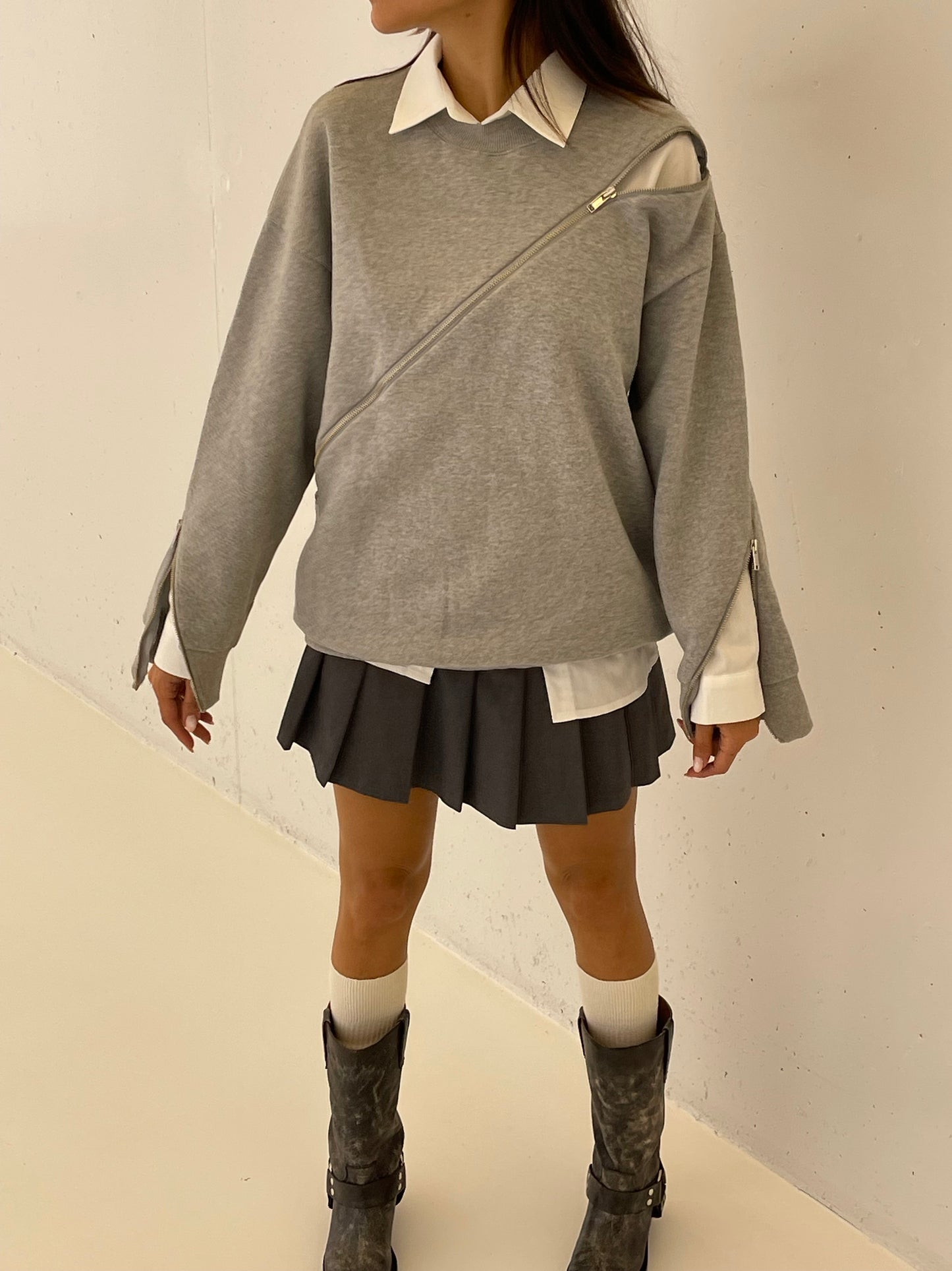 Diagonal Zipped Sweater Grey