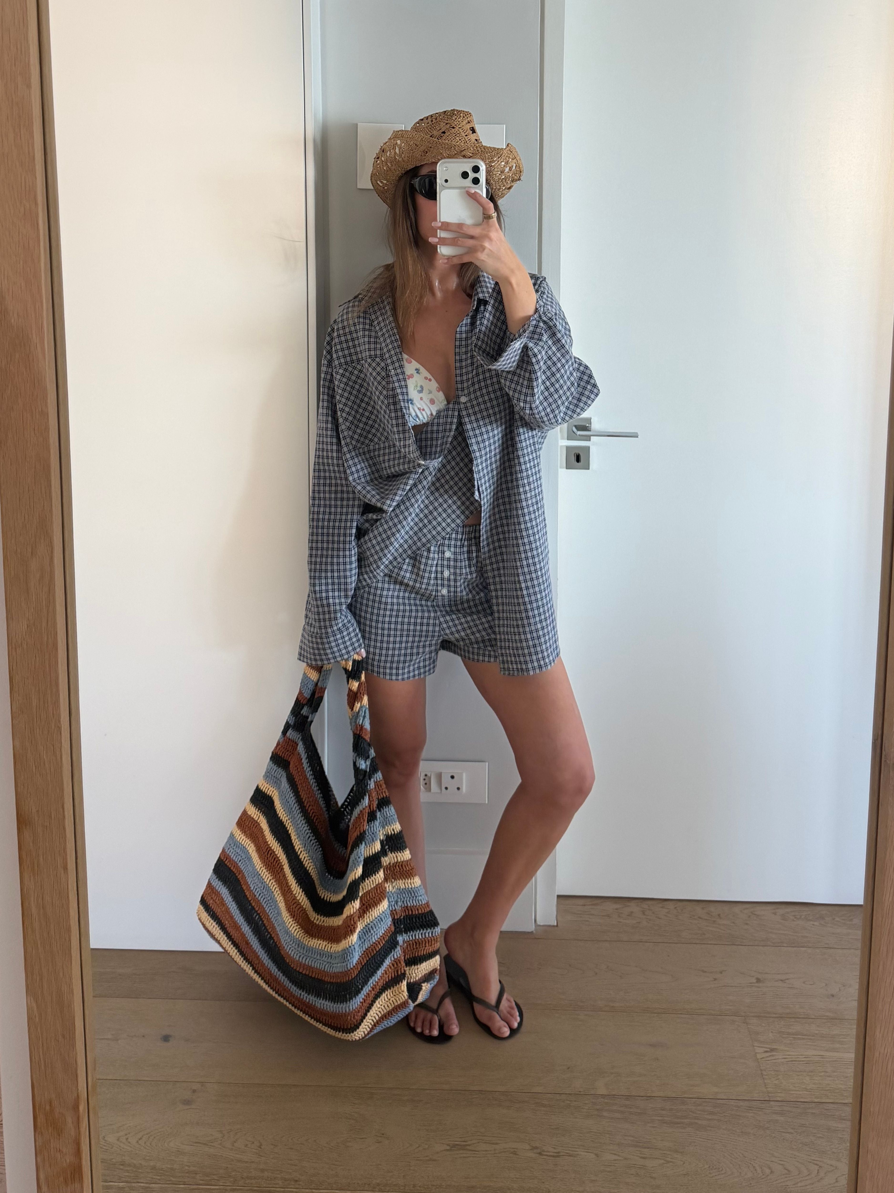 Oversized Checked Shirt Navy – The Room Antwerp