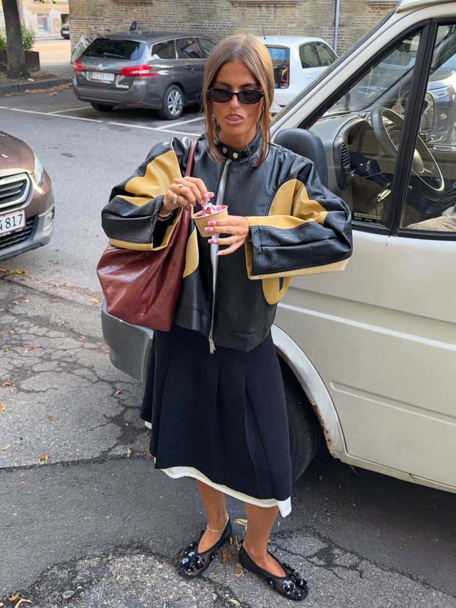 leather jacket - @marienordby 