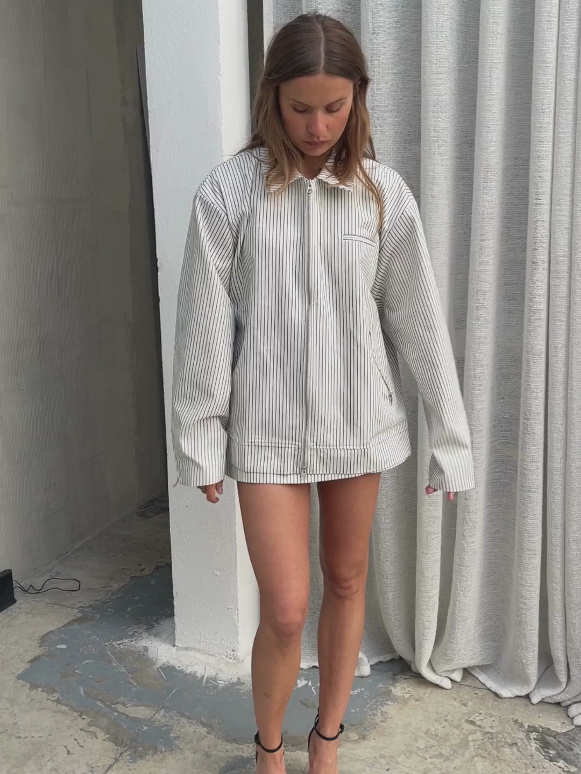 Pinstripe Zipper Jacket White – The Room Antwerp