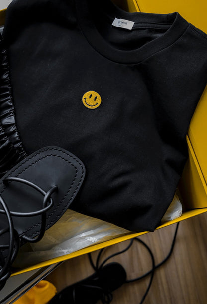 Signature Smiley Tshirt Black